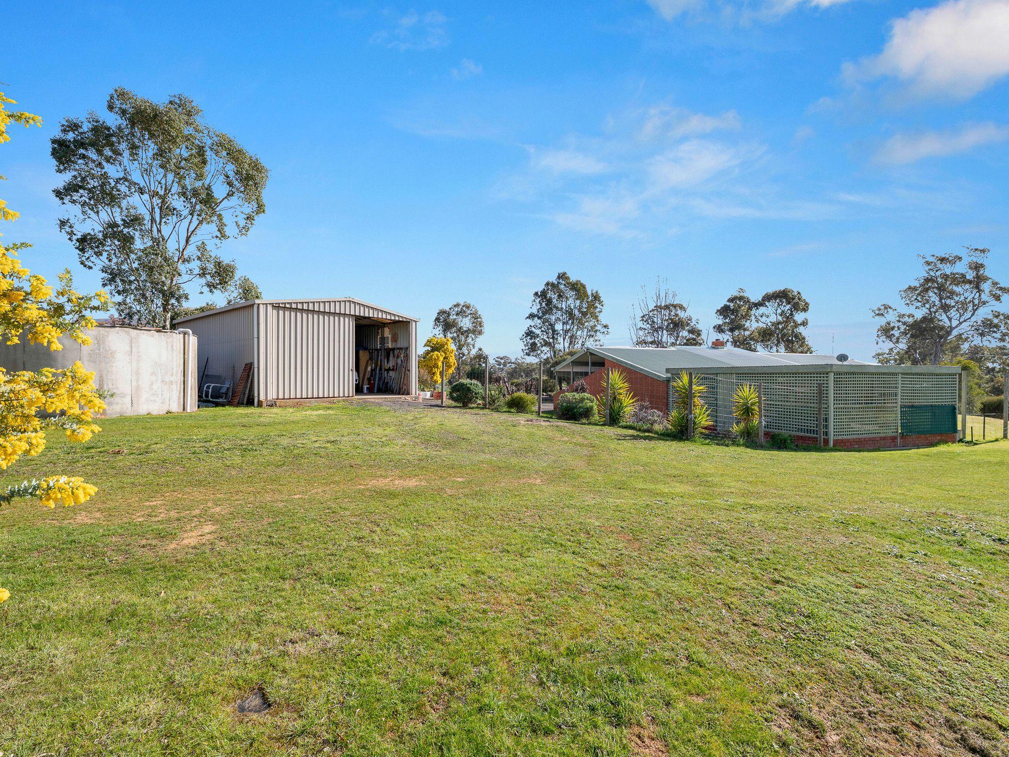 Lifestyle for Sale: Carisbrook, VIC 3464, VIC, 3464