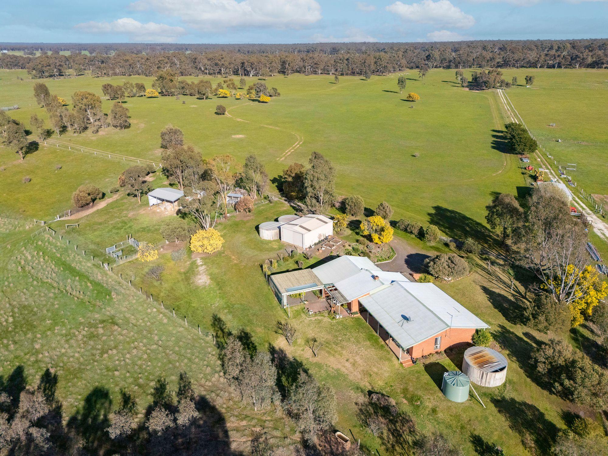 Lifestyle for Sale: Carisbrook, VIC 3464, VIC, 3464