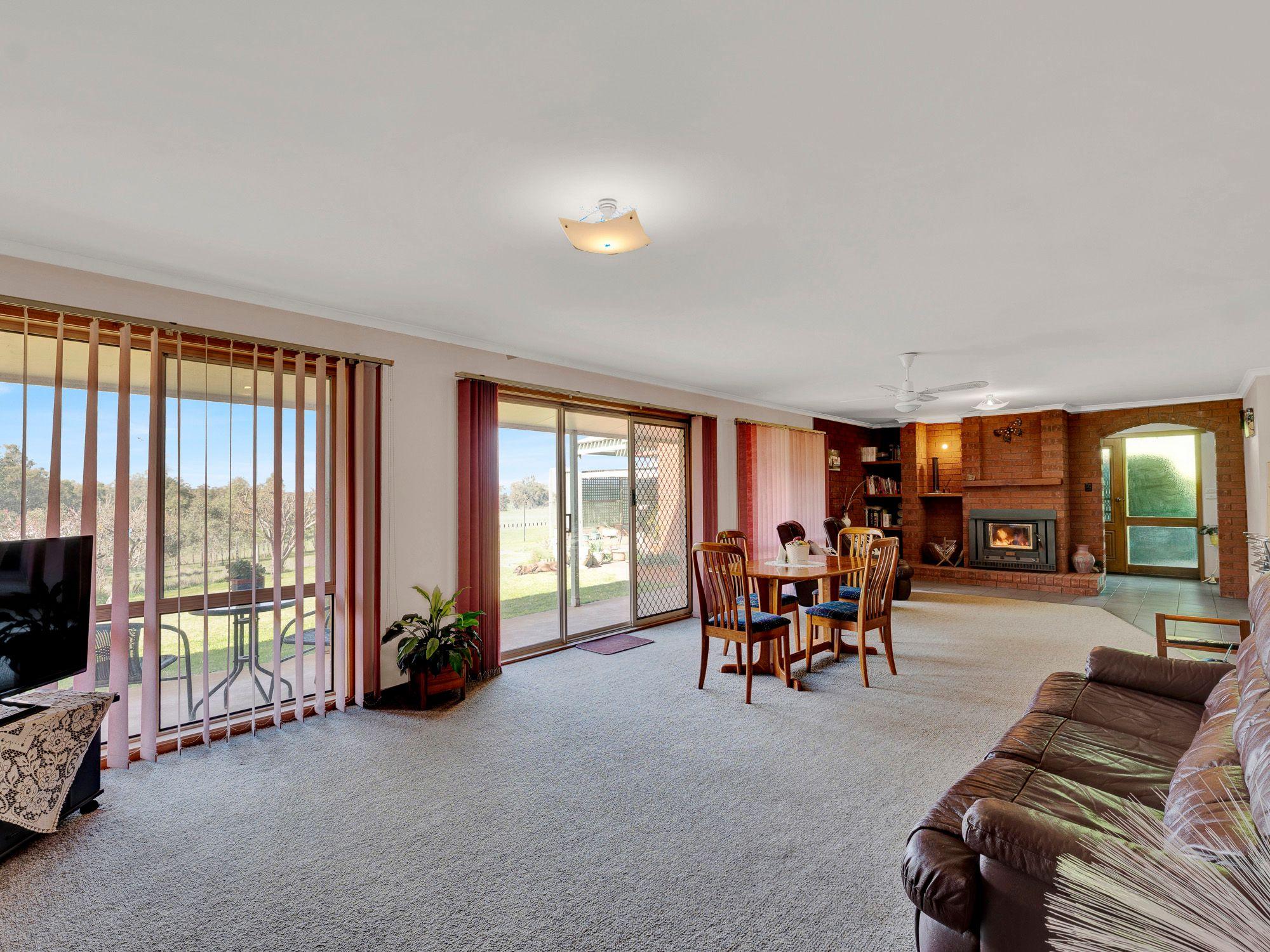 Lifestyle for Sale: Carisbrook, VIC 3464, VIC, 3464