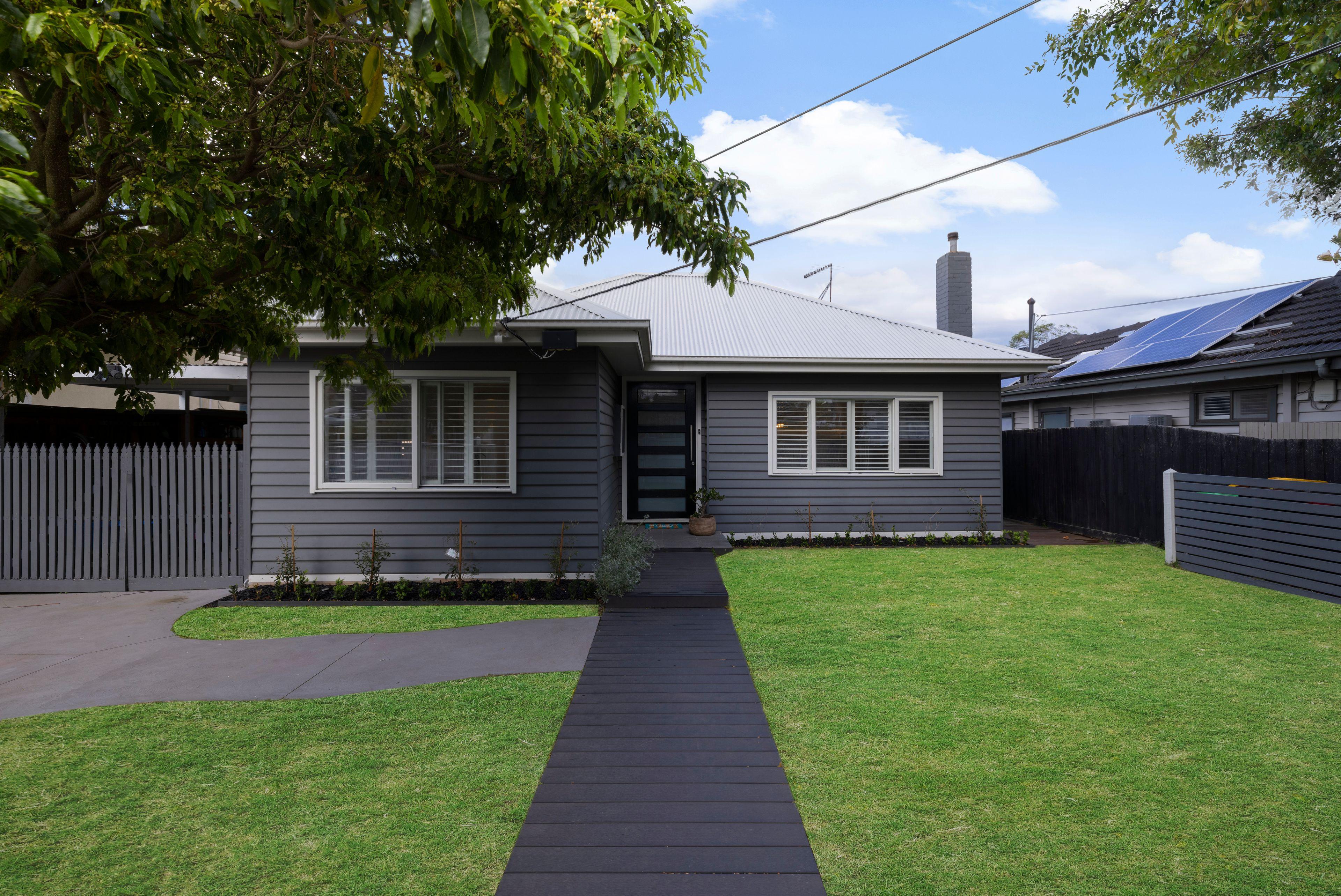 Prop-GPT: House: VIC Cheltenham, VIC 3192 Home For Sale