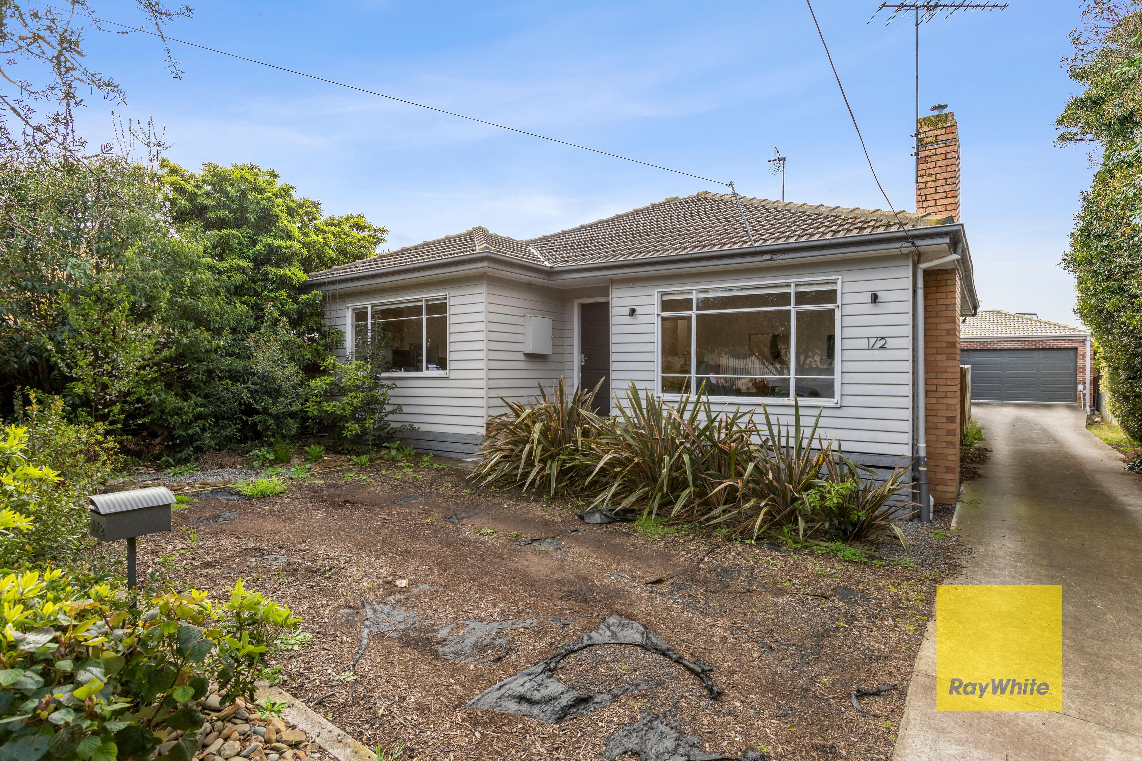 Prop-GPT: House: VIC Belmont, VIC 3216 Home For Sale