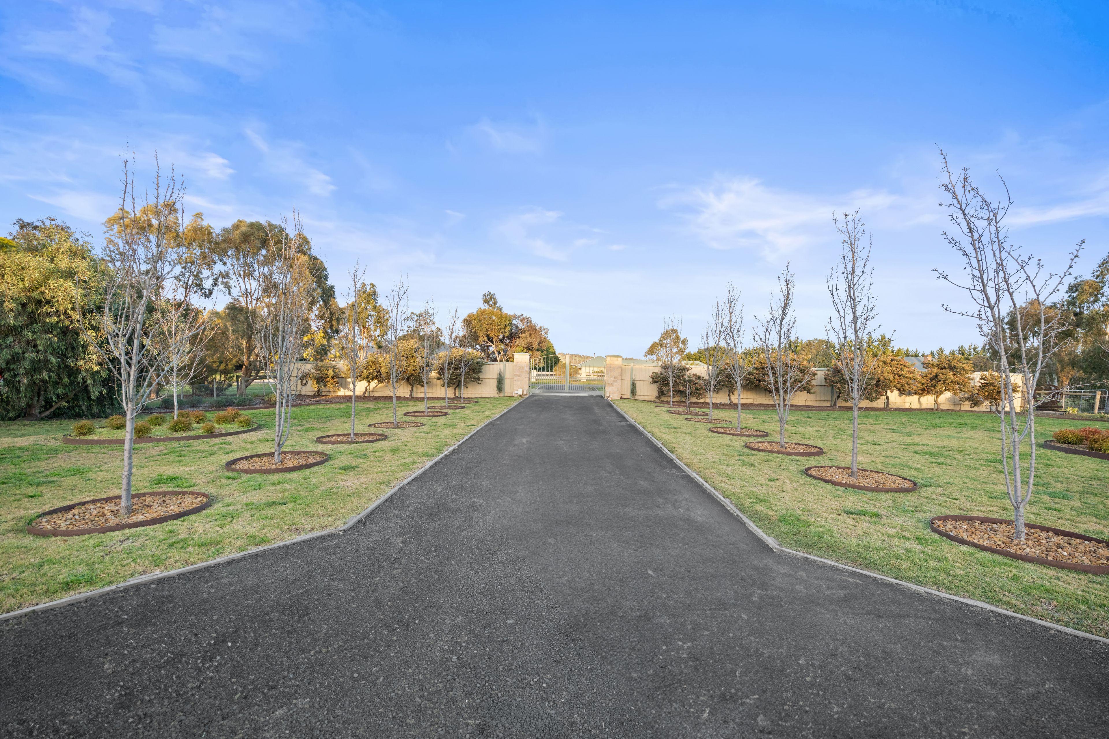 House for Sale: Oaklands Junction, VIC 3063, VIC, 3063