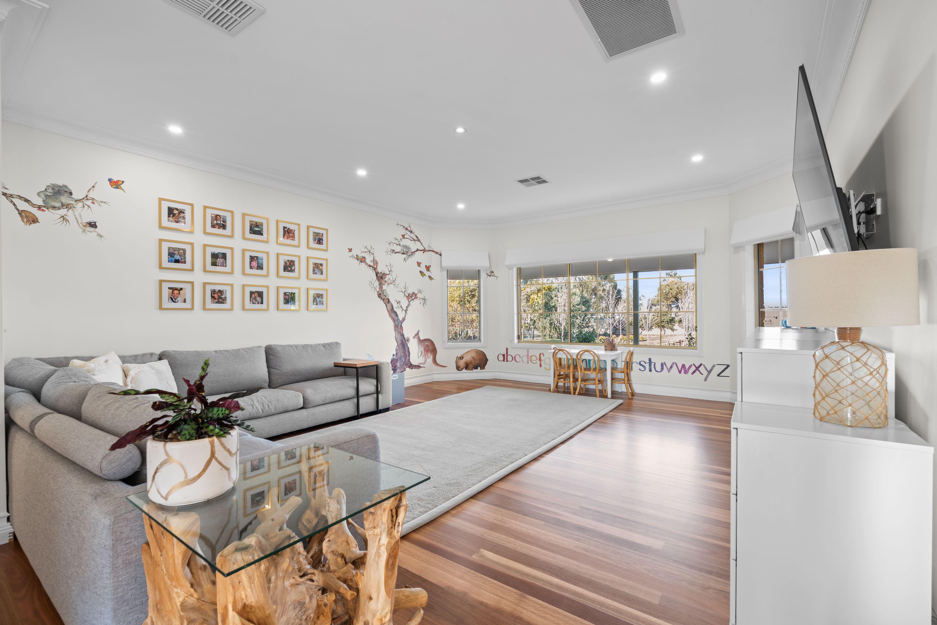 House for Sale: Oaklands Junction, VIC 3063, VIC, 3063