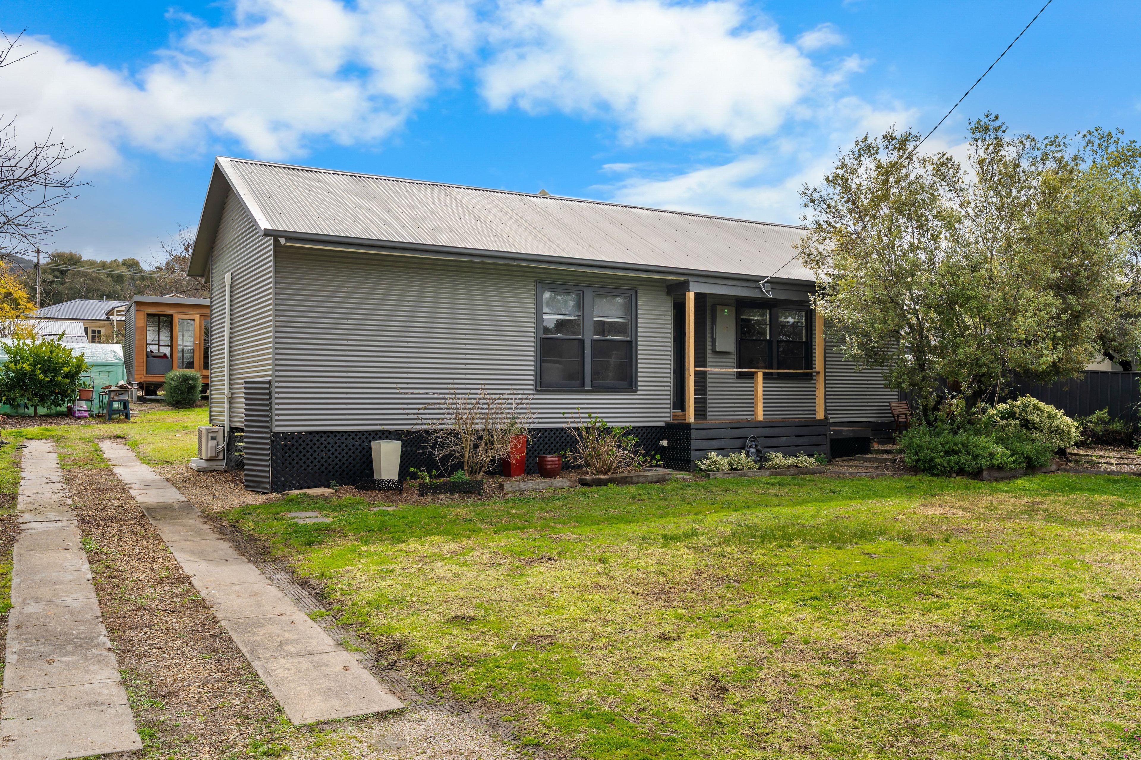 Prop-GPT: House: VIC Glenrowan, VIC 3675 Home For Sale