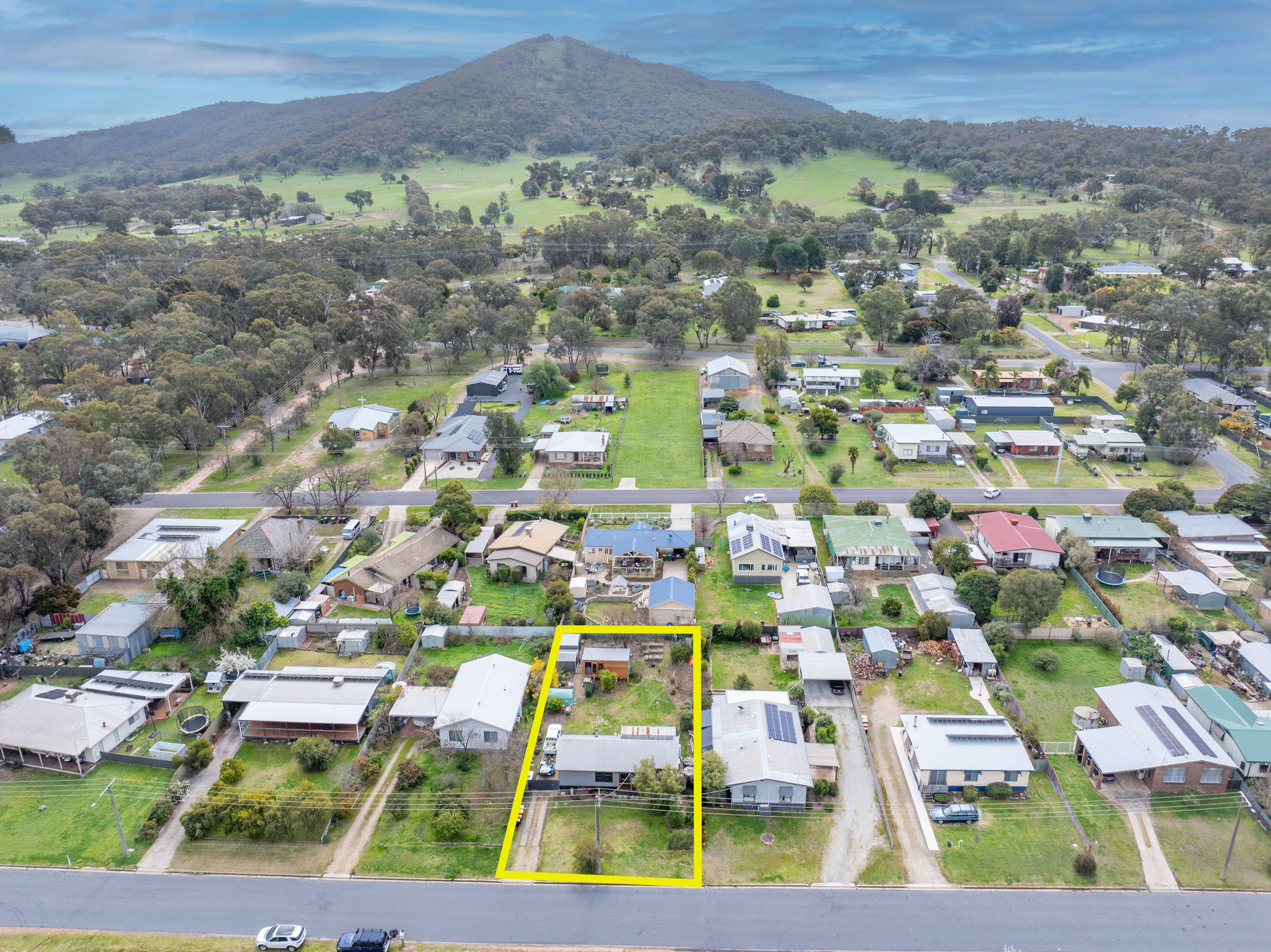 House for Sale: Glenrowan, VIC 3675, VIC, 3675