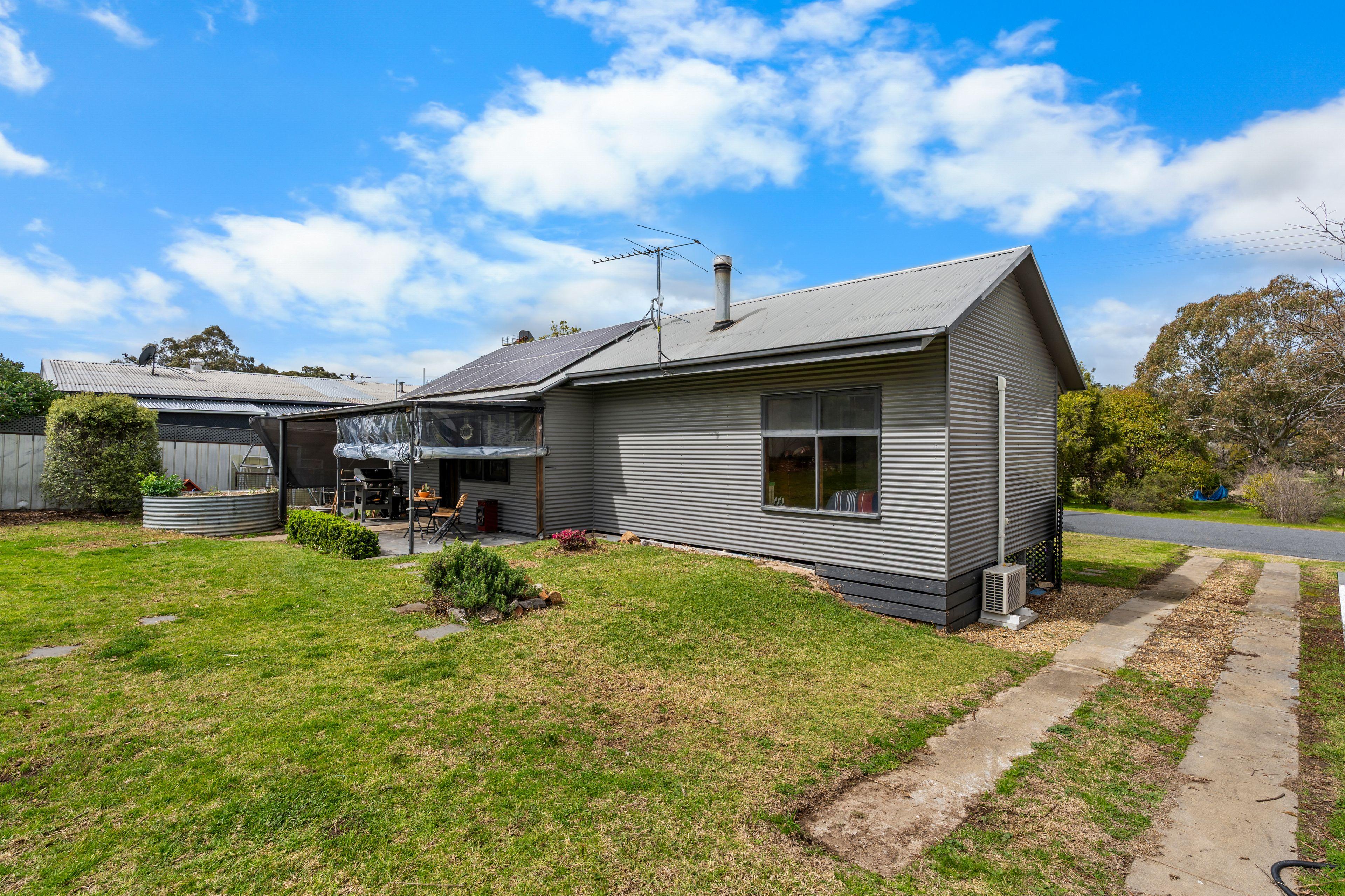 House for Sale: Glenrowan, VIC 3675, VIC, 3675