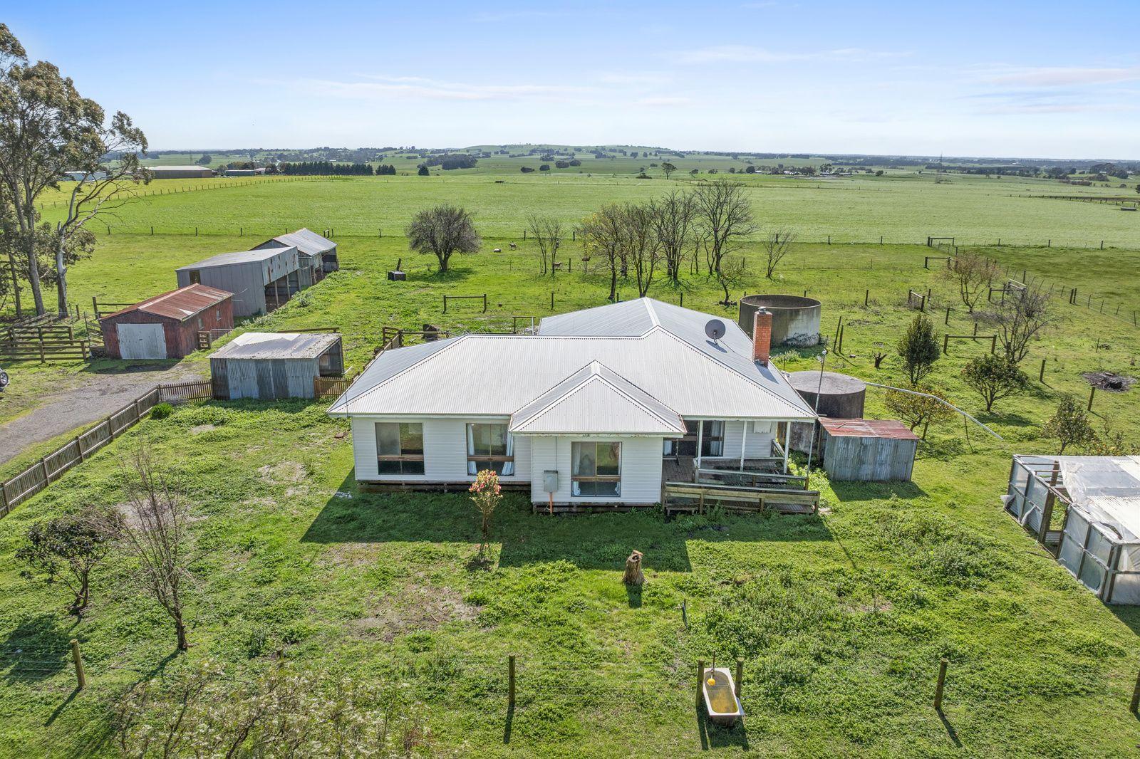 Prop-GPT: House: VIC Larpent, VIC 3249 Home For Sale