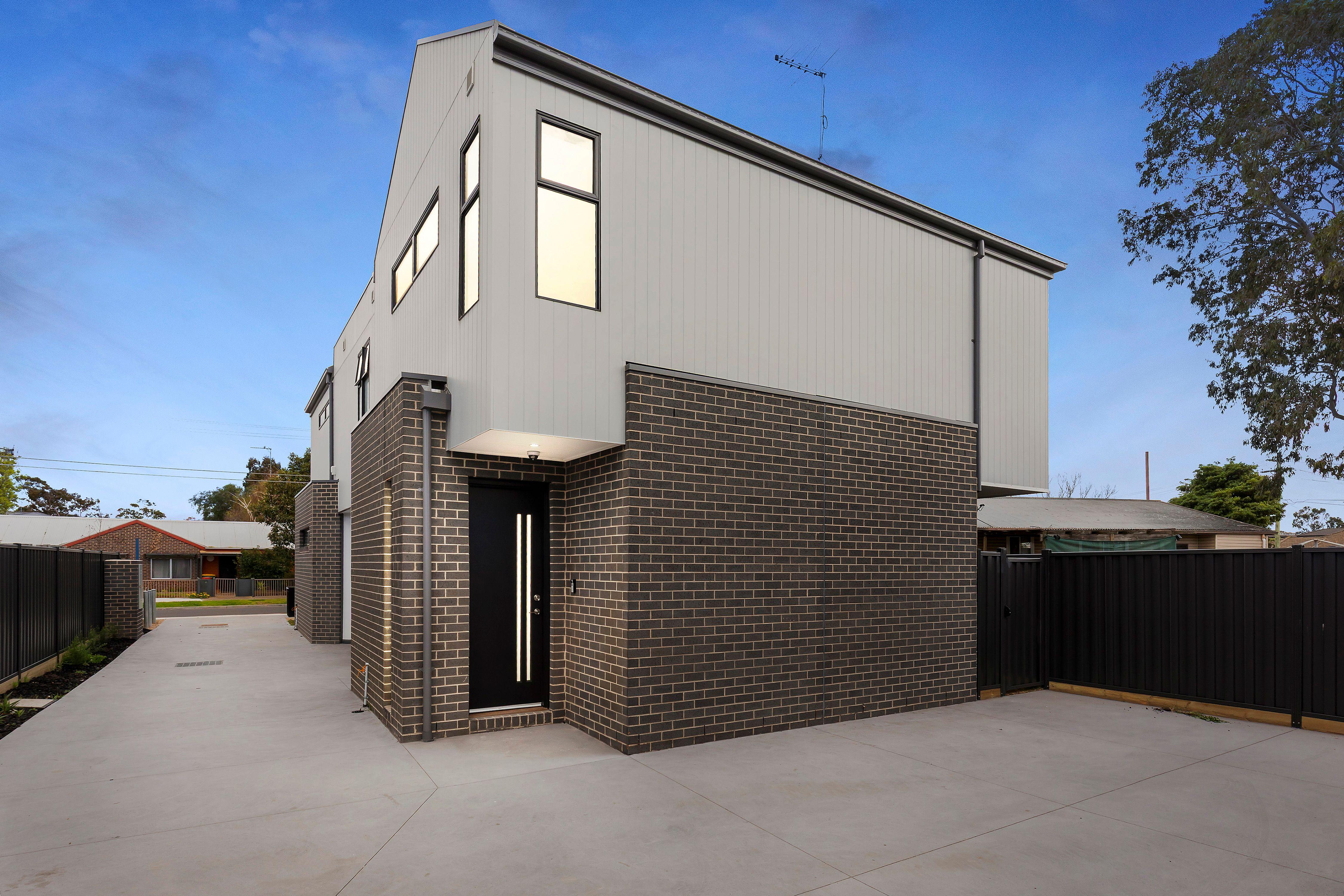 Prop-GPT: Townhouse: VIC Braybrook, VIC 3019 Home For Sale