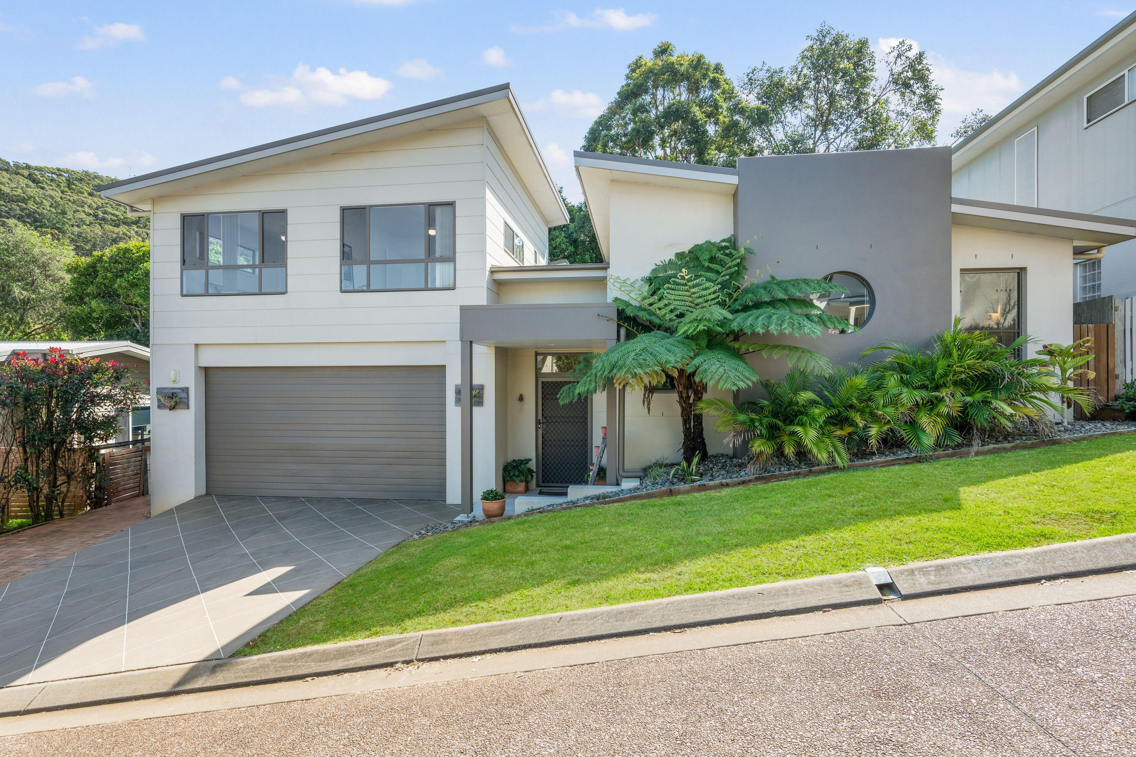 Prop-GPT: House: NSW Port Macquarie, NSW 2444 Home For Sale