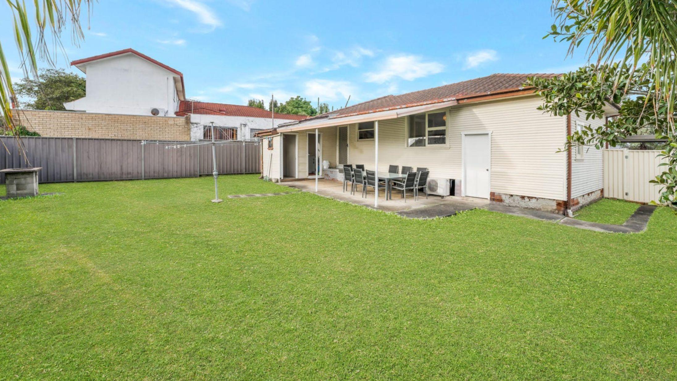 House for Sale: Fairfield West, NSW 2165, NSW, 2165