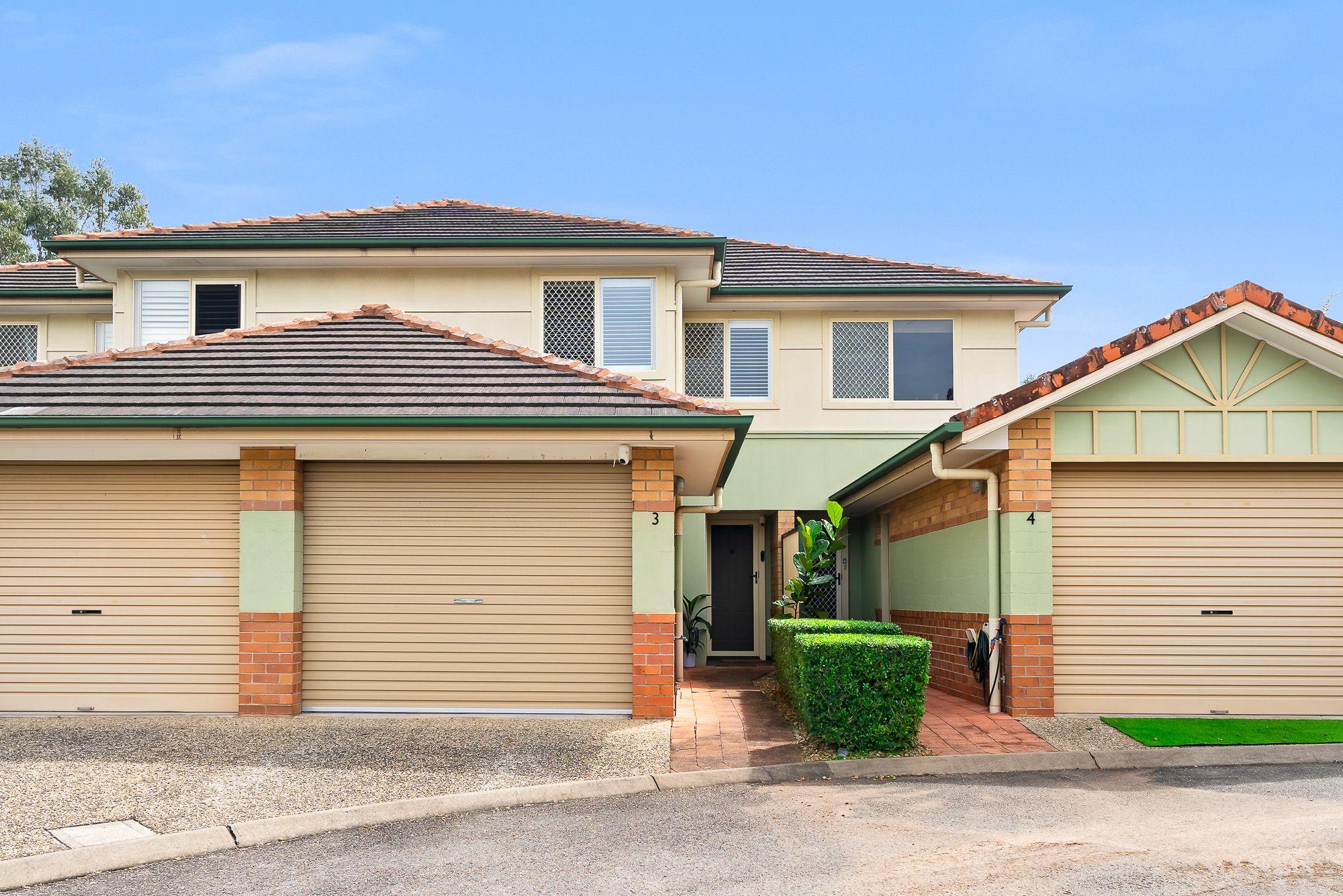 Prop-GPT: Townhouse: QLD Mount Gravatt East, QLD 4122 Home For Sale