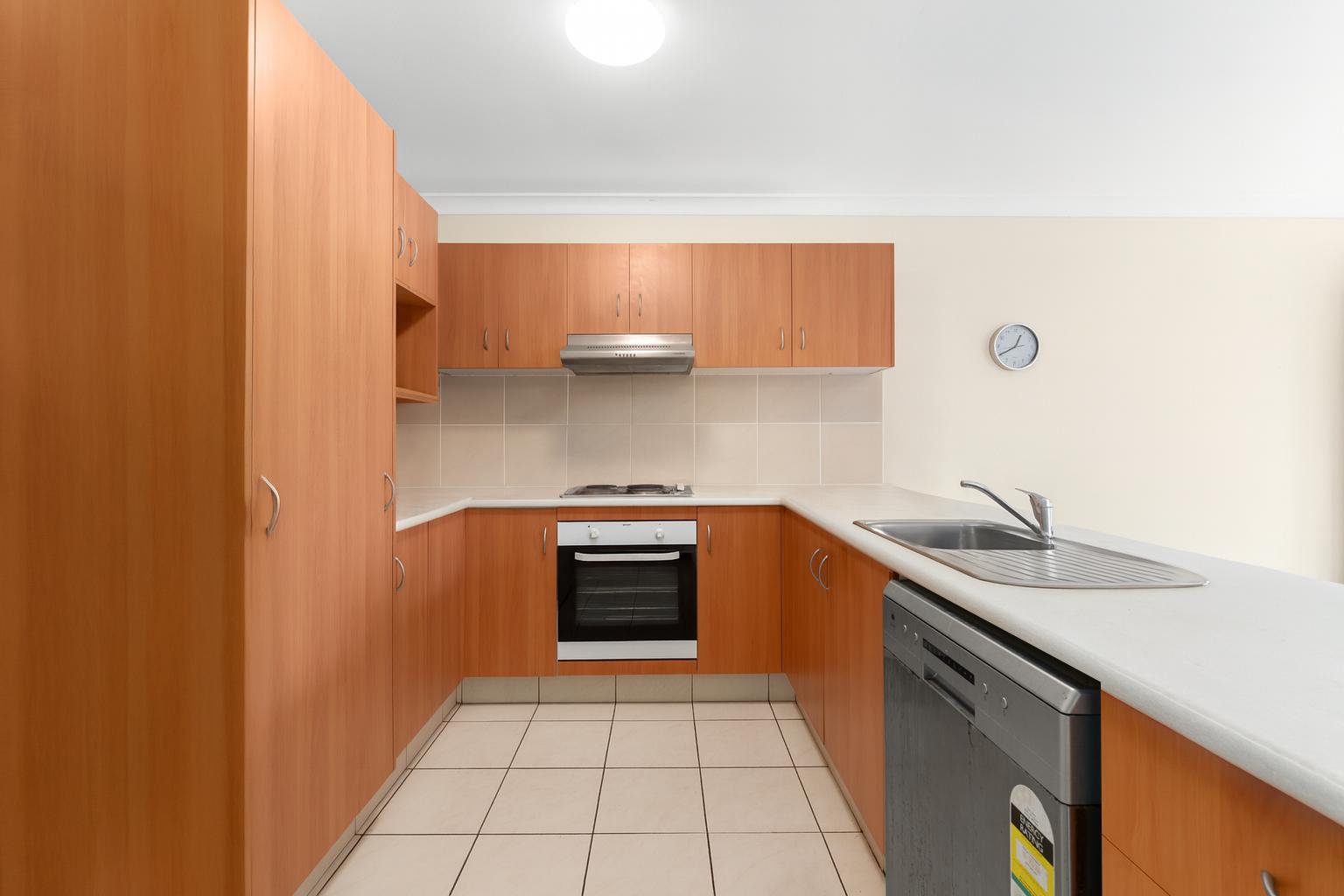 Apartment for Sale: Labrador, QLD 4215, QLD, 4215