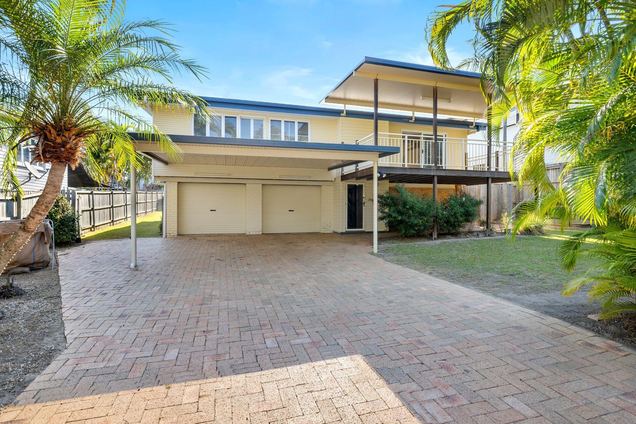 Prop-GPT: House: QLD Aspley, QLD 4034 Home For Sale
