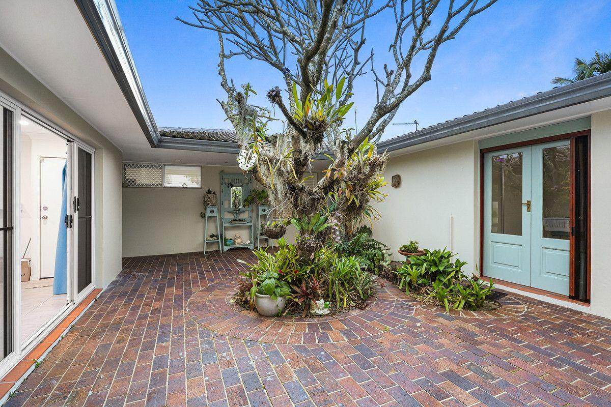 House for Sale: Broadbeach Waters, QLD 4218, QLD, 4218