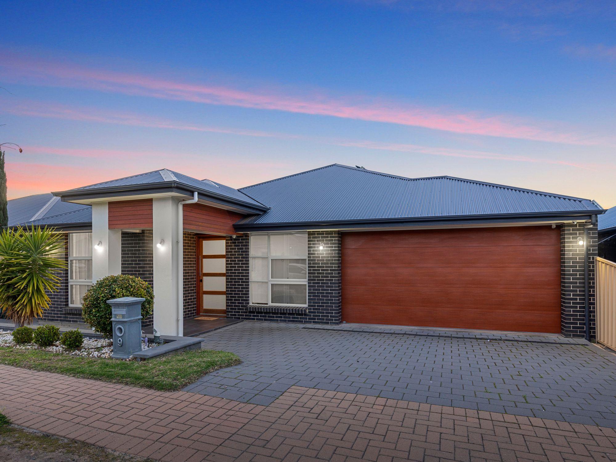 Prop-GPT: House: SA Seaford Meadows, SA 5169 Home For Sale