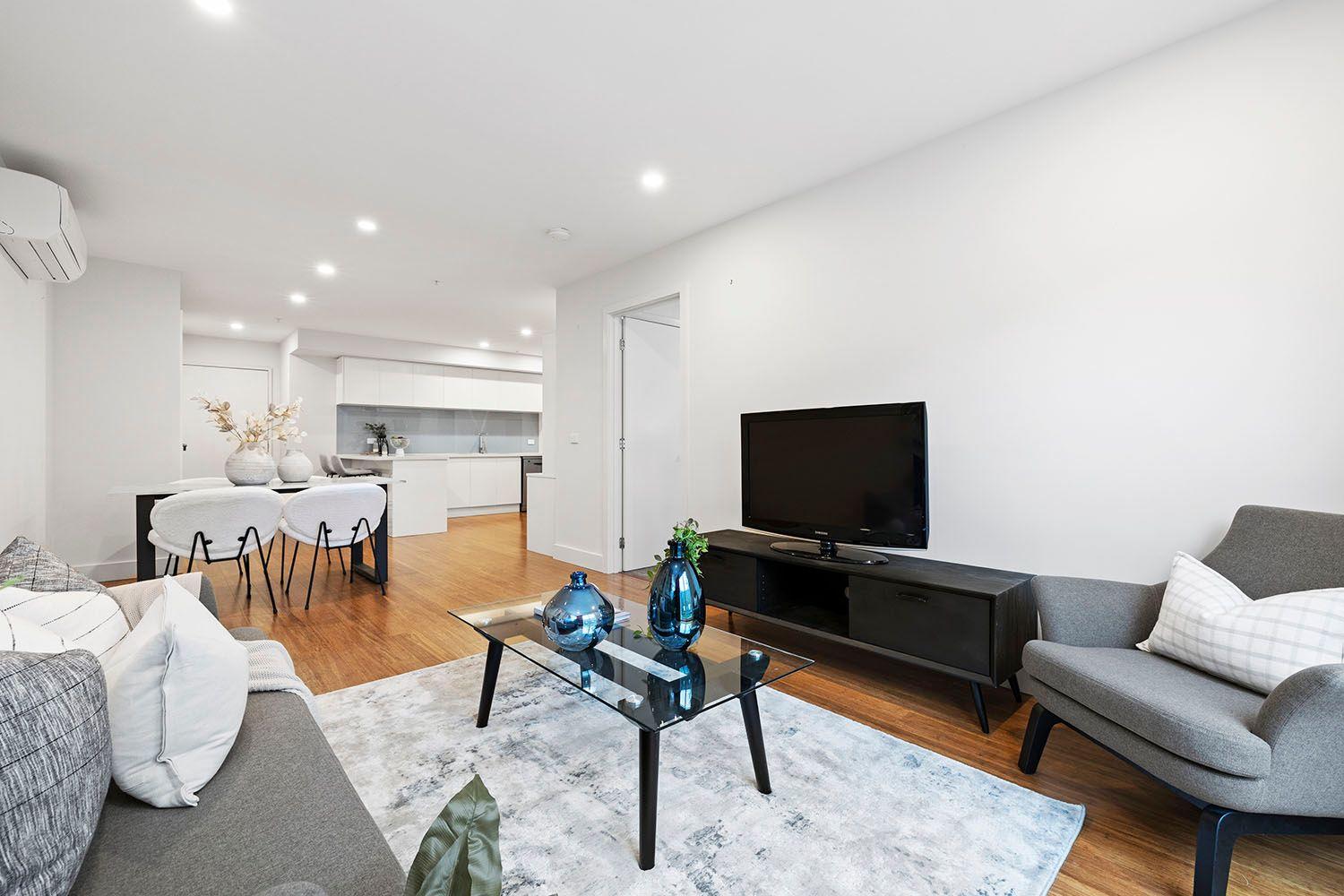 Prop-GPT: Apartment: VIC Cheltenham, VIC 3192 Home For Sale