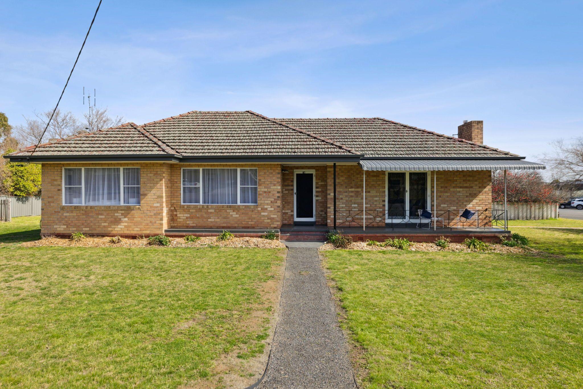 House for Sale: Boorowa, NSW 2586, NSW, 2586