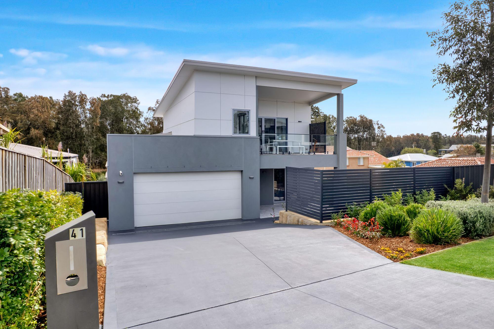 Prop-GPT: Townhouse: NSW The Entrance, NSW 2261 Home For Sale