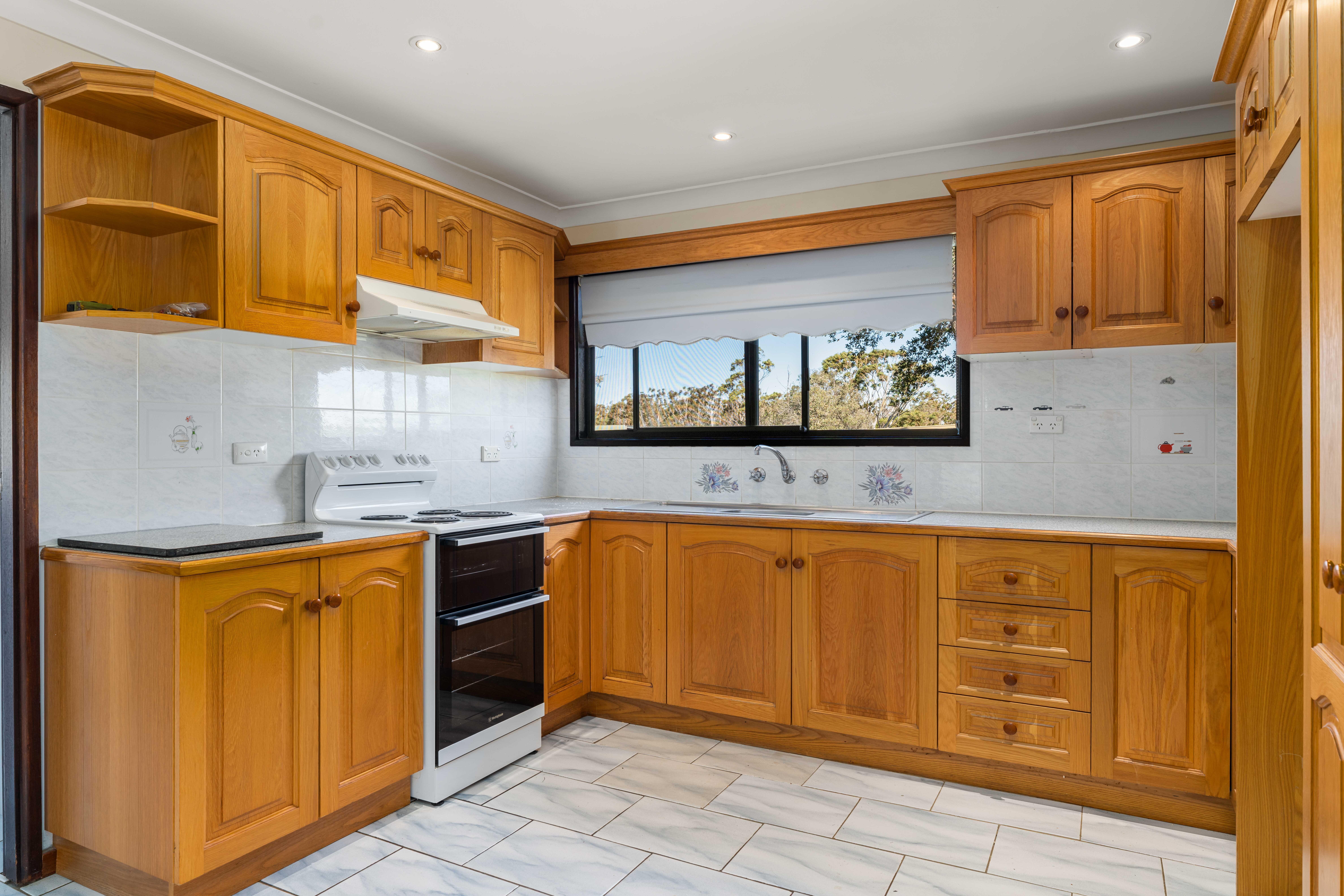 House for Sale: Sussex Inlet, NSW 2540, NSW, 2540