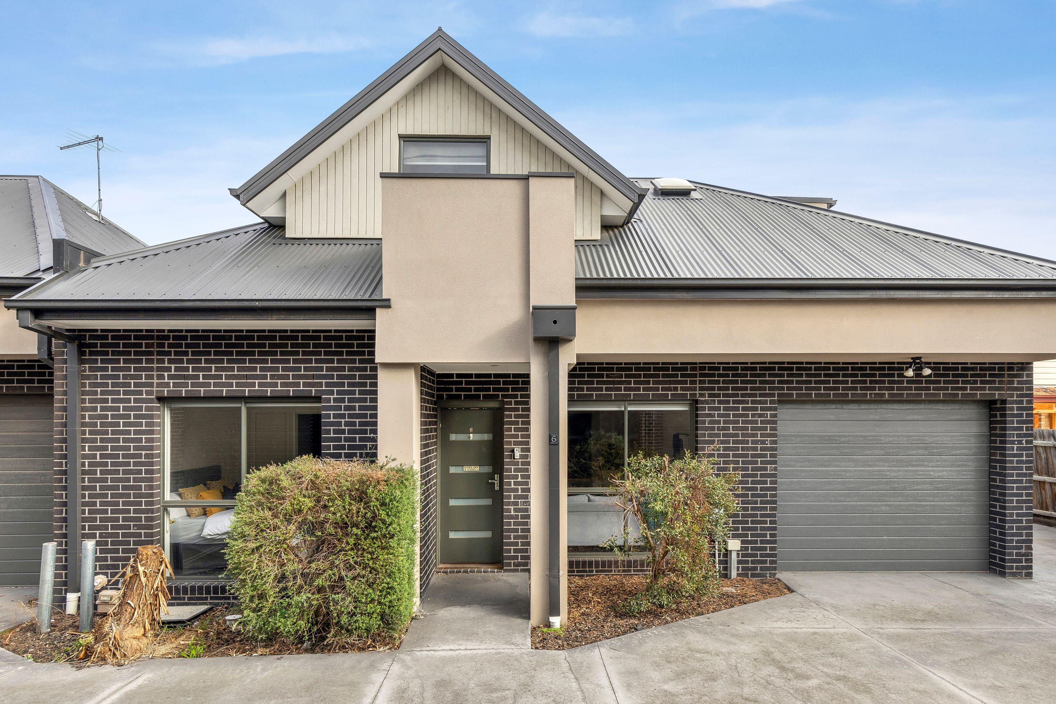 Prop-GPT: Townhouse: VIC Glenroy, VIC 3046 Home For Sale
