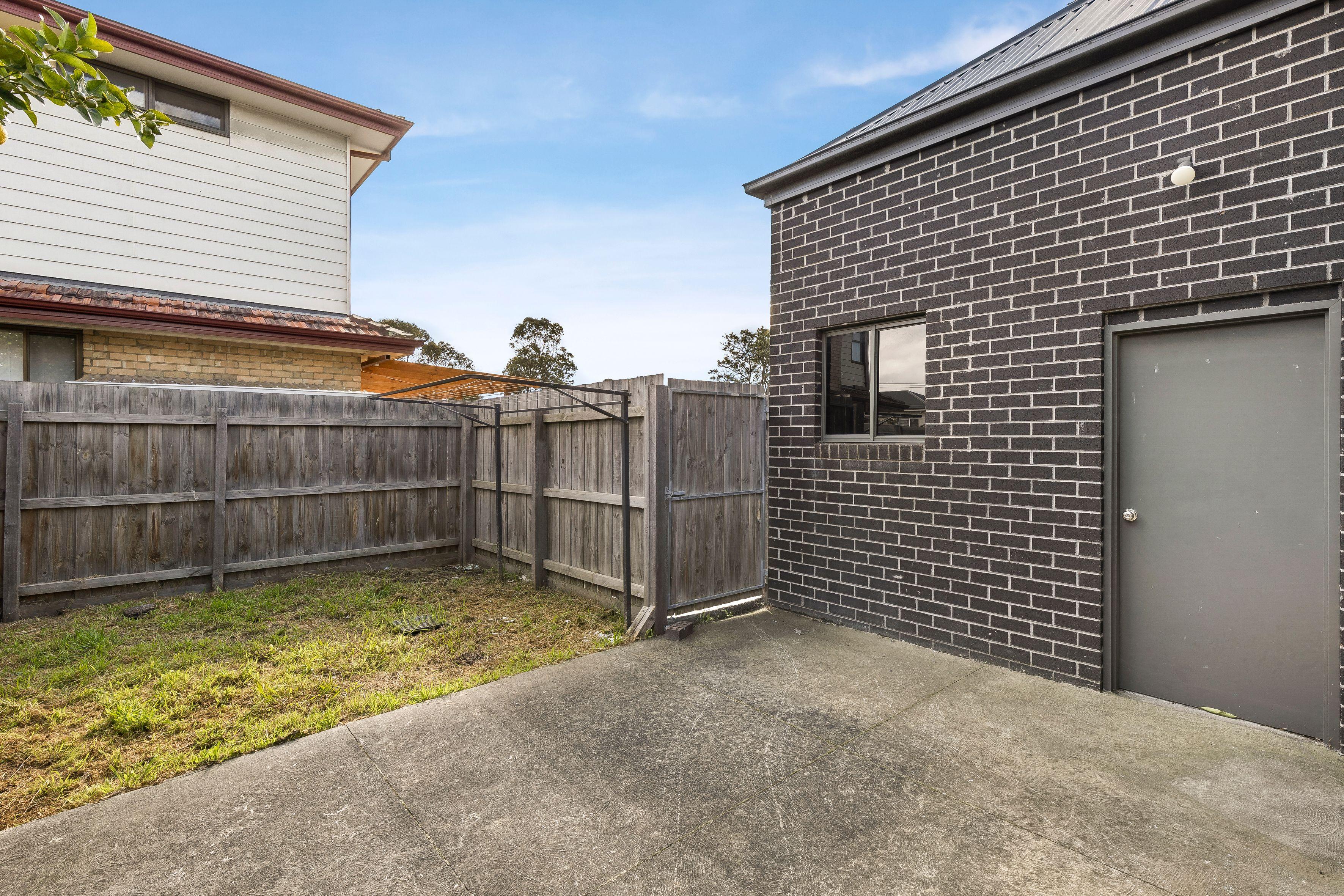 Townhouse for Sale: Glenroy, VIC 3046, VIC, 3046