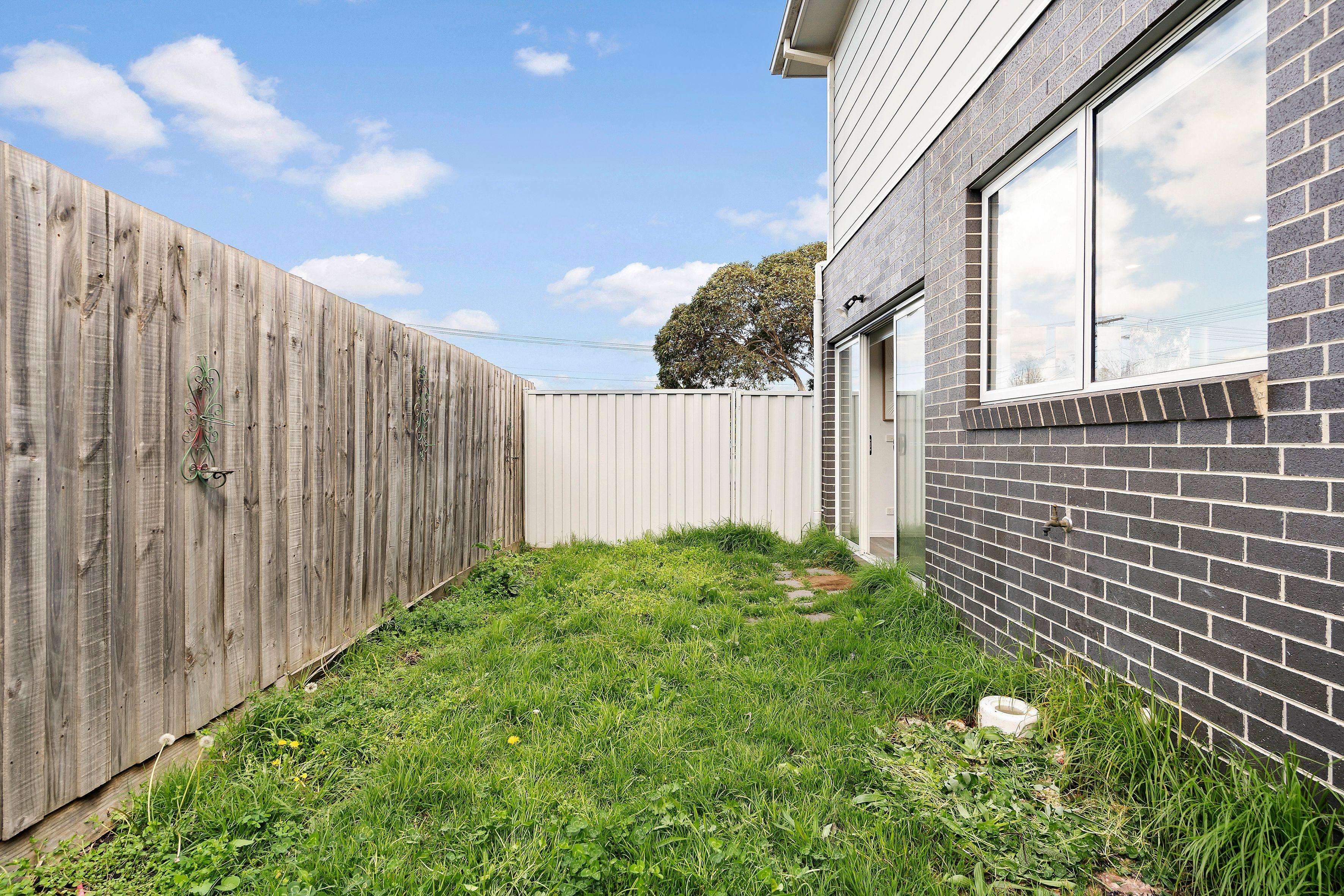 Townhouse for Sale: Glenroy, VIC 3046, VIC, 3046
