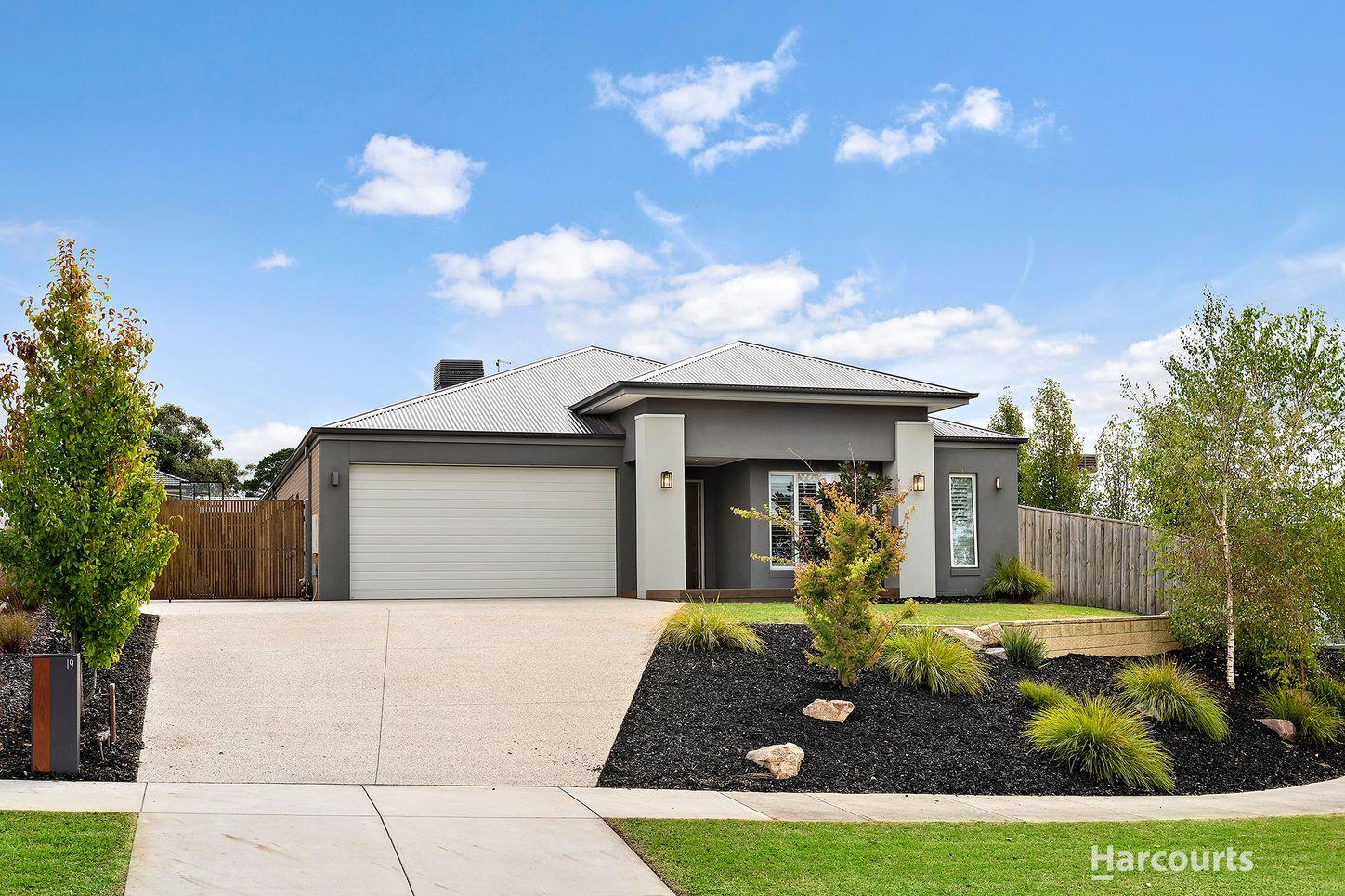 Prop-GPT: House: Melbourne - South East, VIC Garfield North, VIC 3814 Victoria 3814
