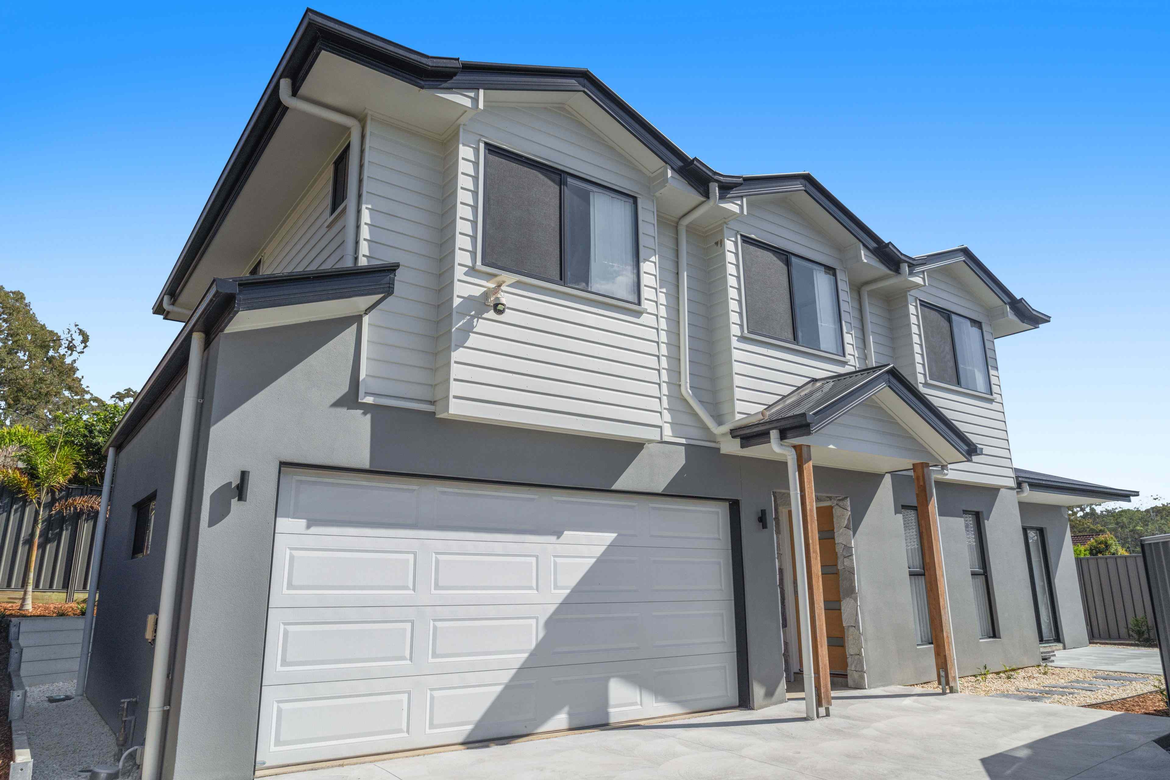 Prop-GPT: Townhouse: QLD Nerang, QLD 4211 Home For Sale
