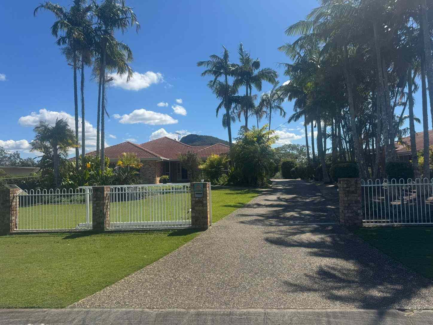 Prop-GPT: House: QLD Glass House Mountains, QLD 4518 Queensland 4518