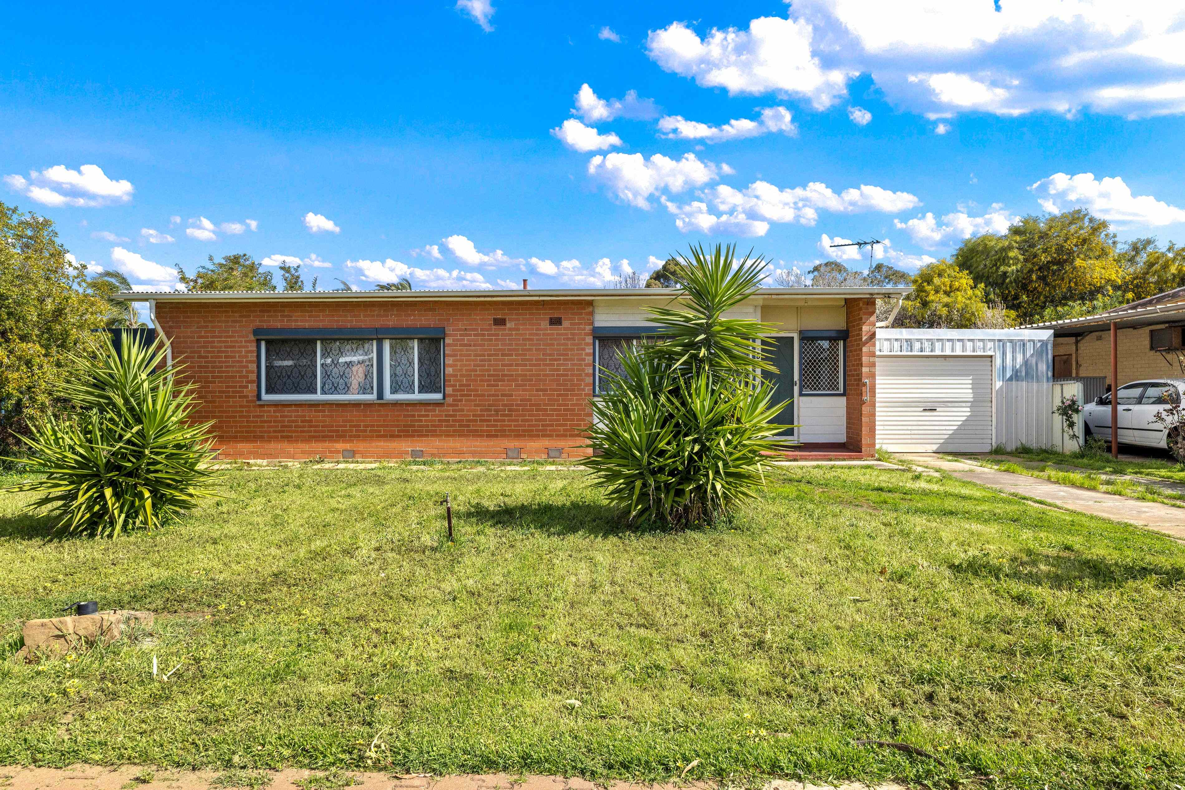 Prop-GPT: House: SA Parafield Gardens, SA 5107 Home For Sale