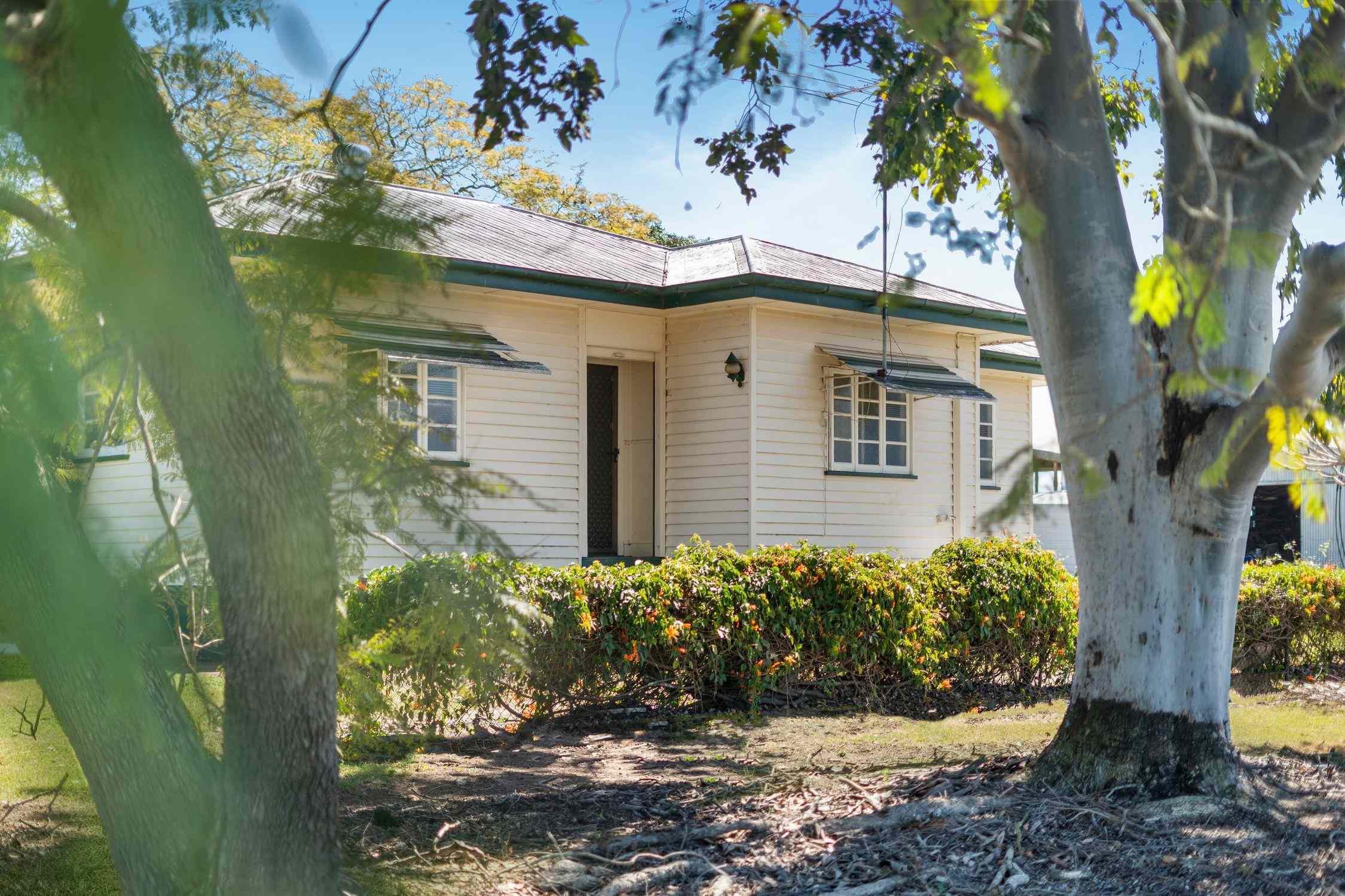 Prop-GPT: Mixed Farming: QLD Clarendon, QLD 4311 Rural
