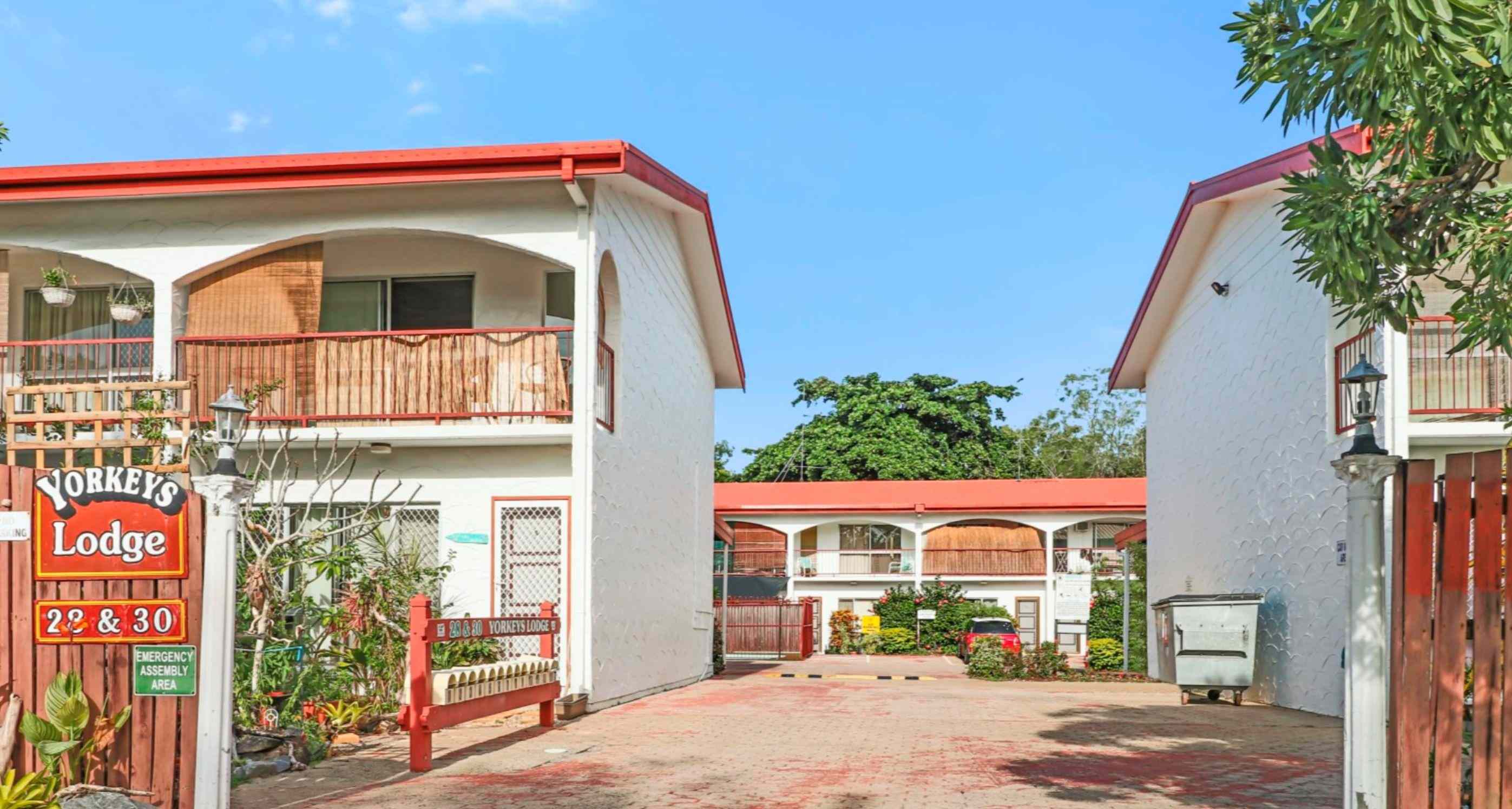 Prop-GPT: Unit: QLD Yorkeys Knob, QLD 4878 Home For Sale
