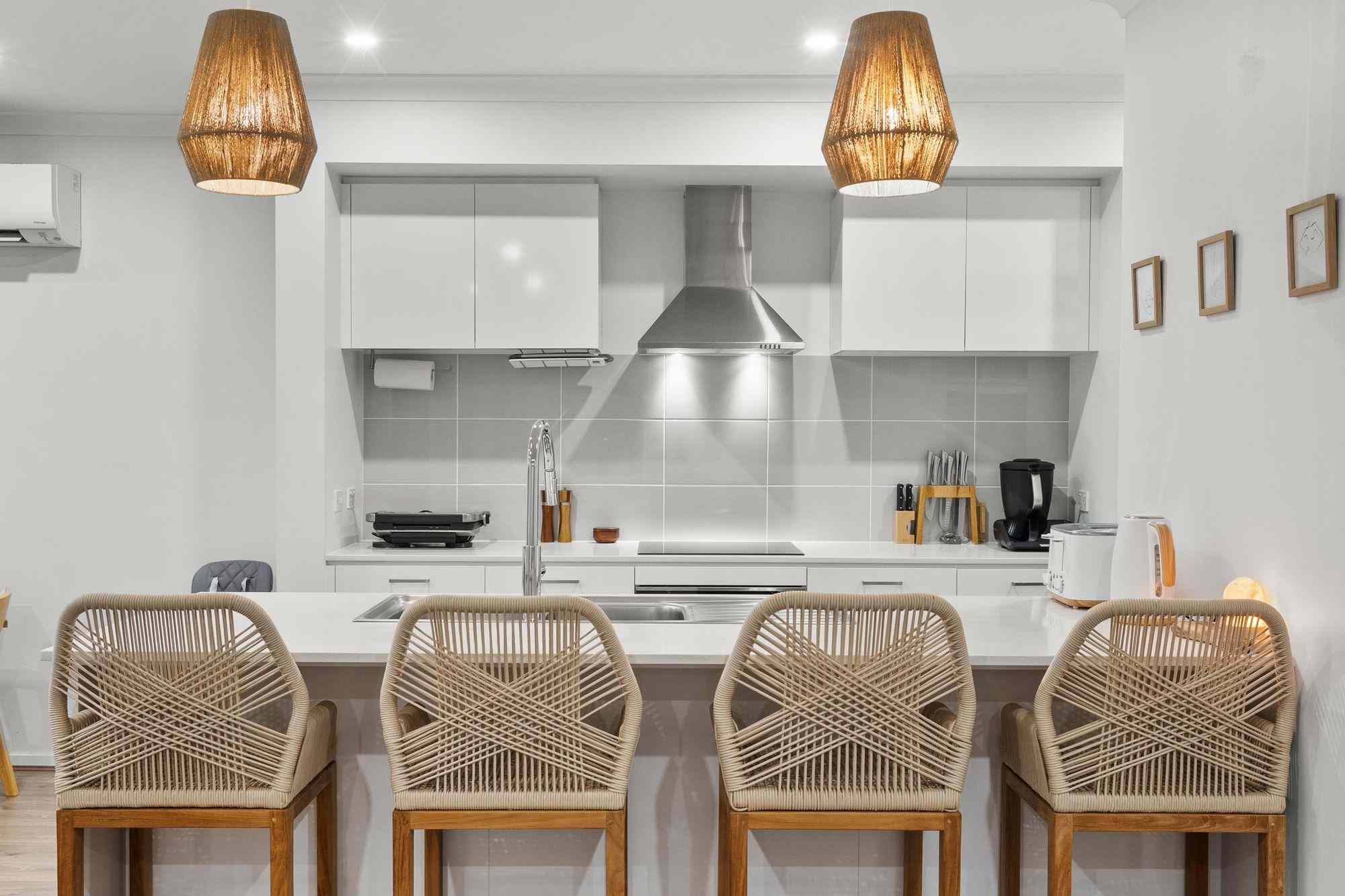 Prop-GPT: Other: QLD Belivah, QLD 4207 Why build when you can buy near new!