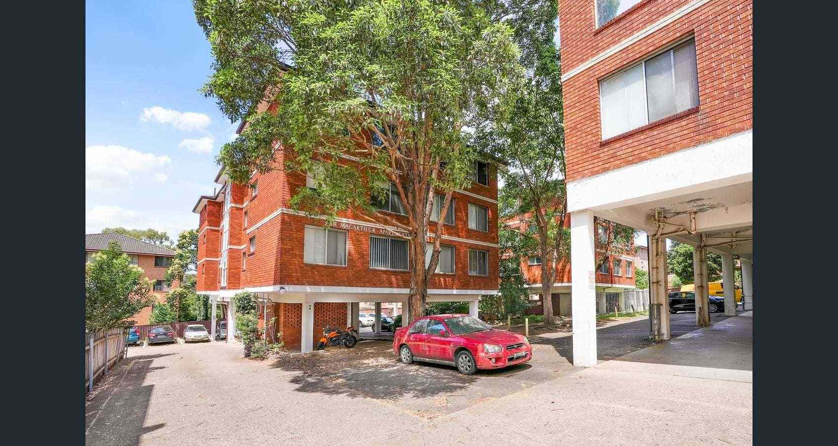 Prop-GPT: Property: NSW Parramatta, NSW 2150 1/29B Great Western Highway, Parramatta, NSW 2150 - Apartment for Sale - harcourts.net