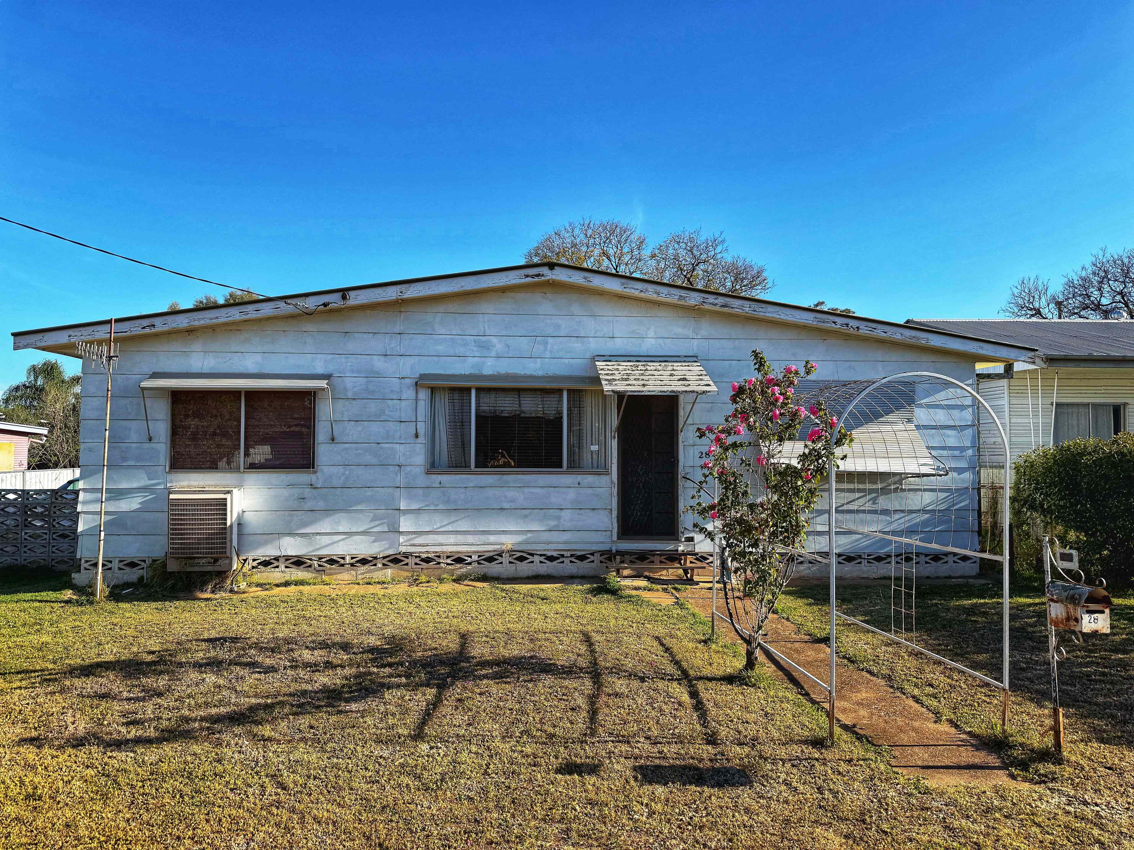 4-Bedroom Family Home Close to Condobolin CBD: NSW Condobolin, NSW 2877 House | Prop-GPT the AI-Powered Property Portal