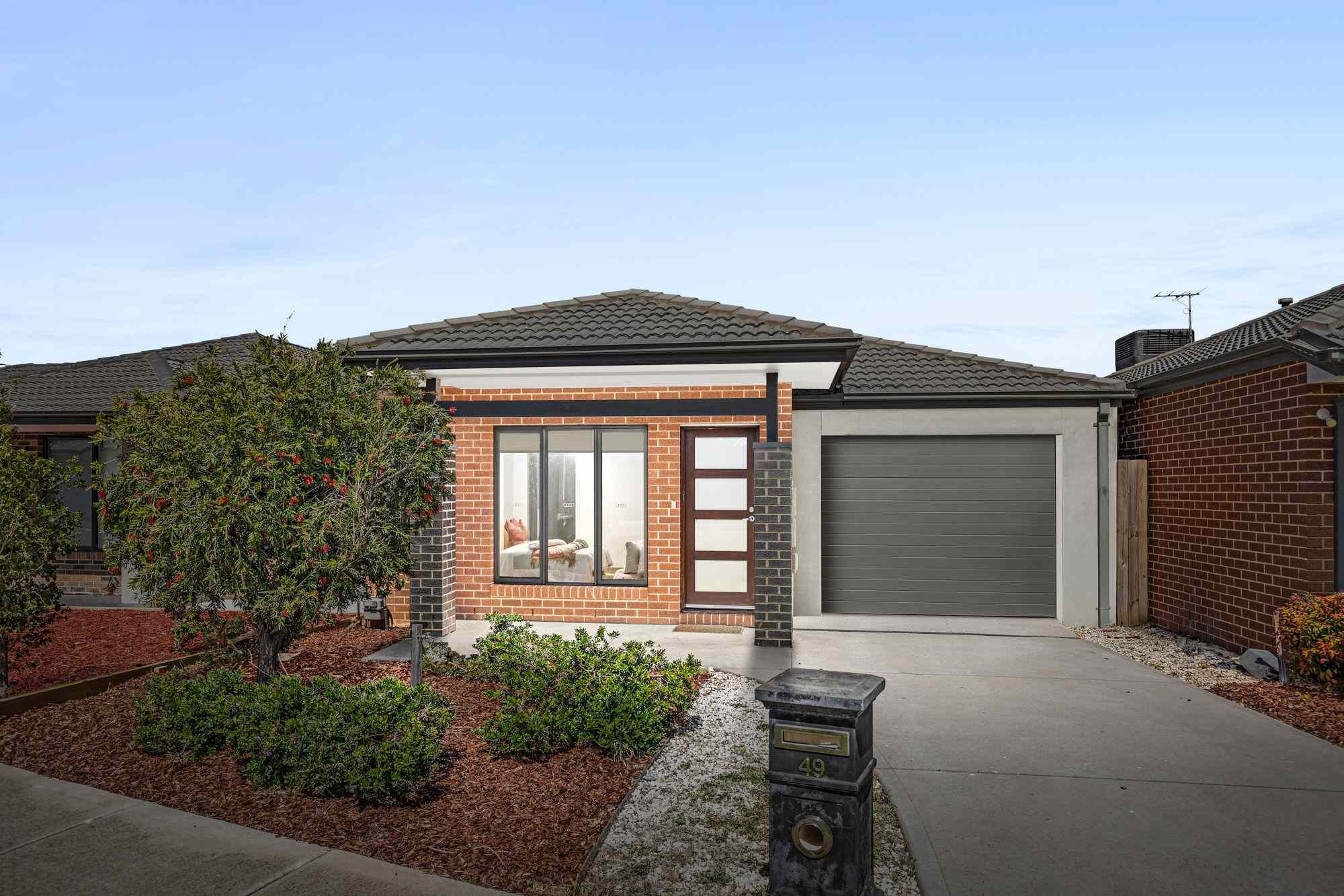Prop-GPT: House: VIC Werribee, VIC 3030 YOUR PERFECT START OR INVESTMENT!