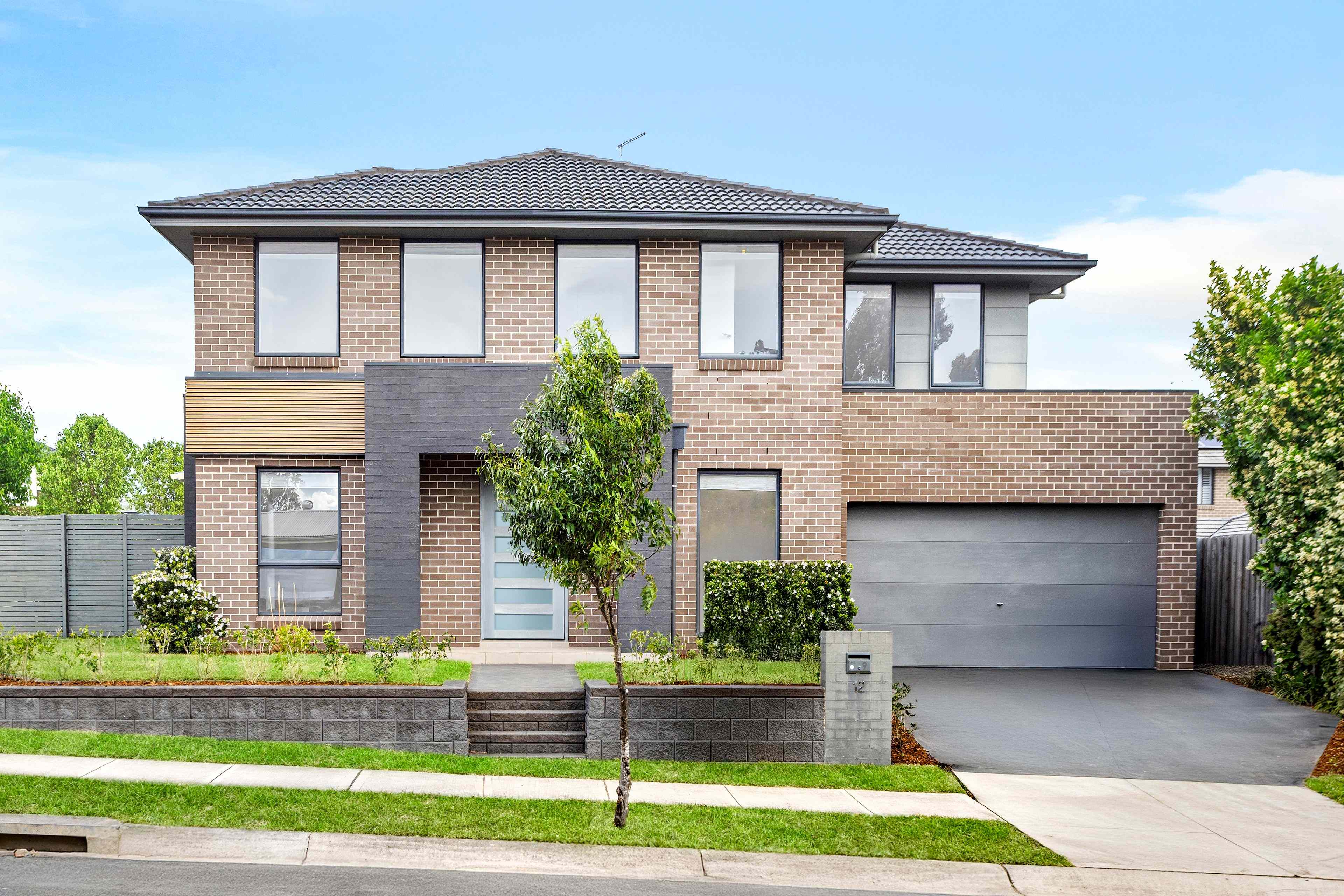 Prop-GPT: House: NSW Schofields, NSW 2762 North-Facing, picture perfect family home within walking distance to Schofields Train Station and Park!