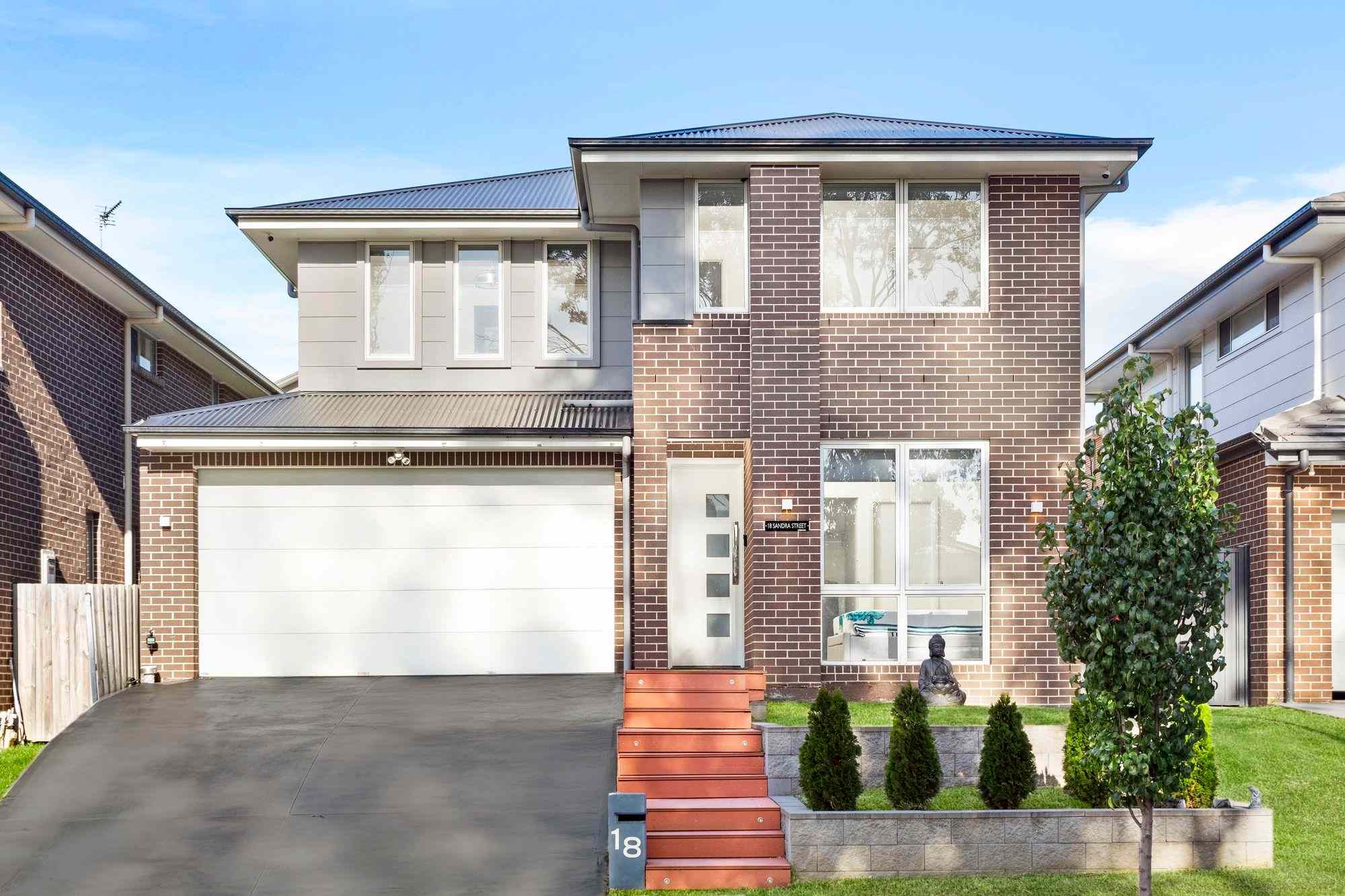 Prop-GPT: House: NSW Riverstone, NSW 2765 Park Facing, McDonald Jones 30 sq home in Prime Grantham Farm location!