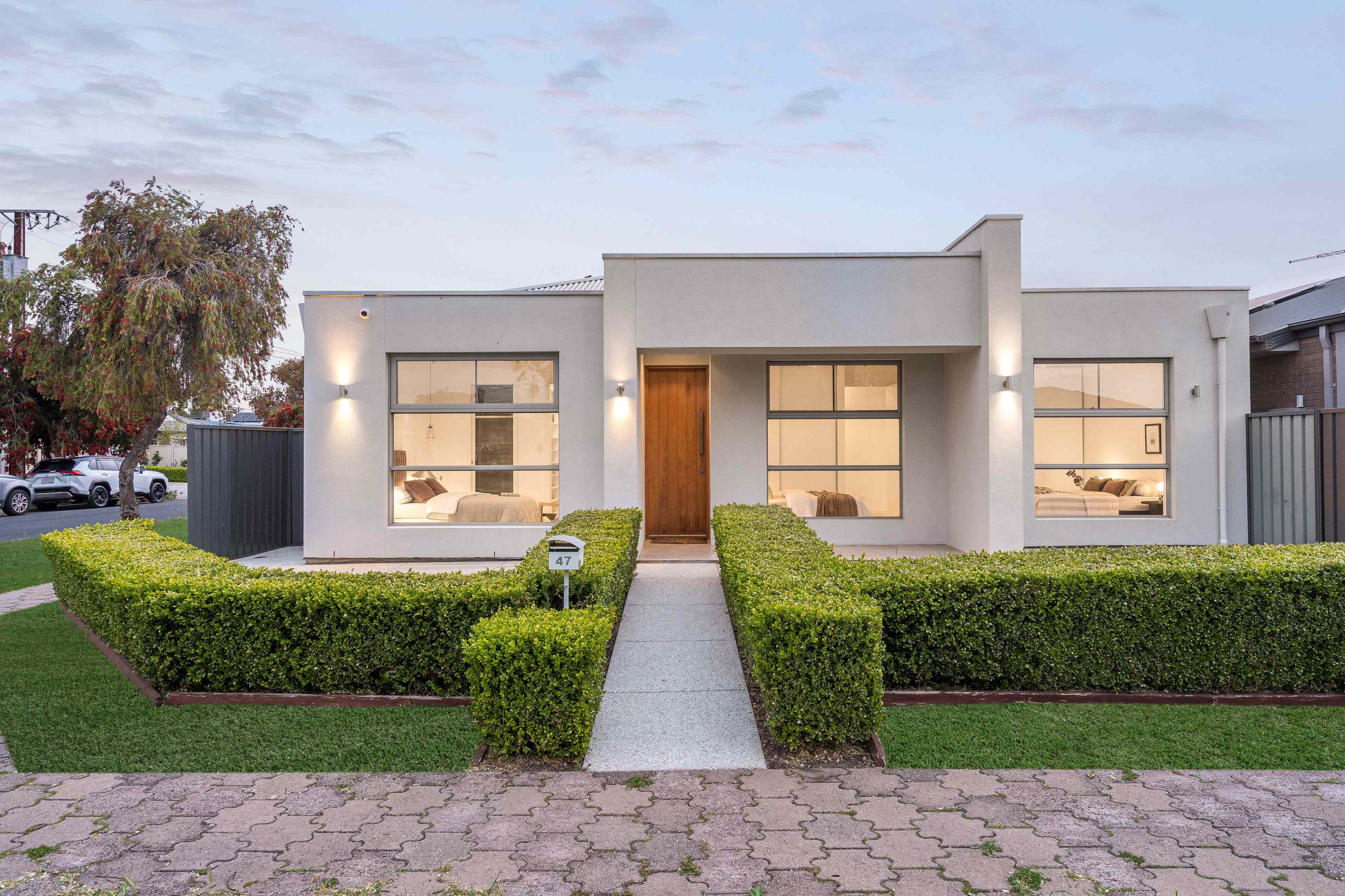 Prop-GPT: House: SA Greenacres, SA 5086 Contemporary Grandeur w Outdoor Entertaining & Poolside Oasis!