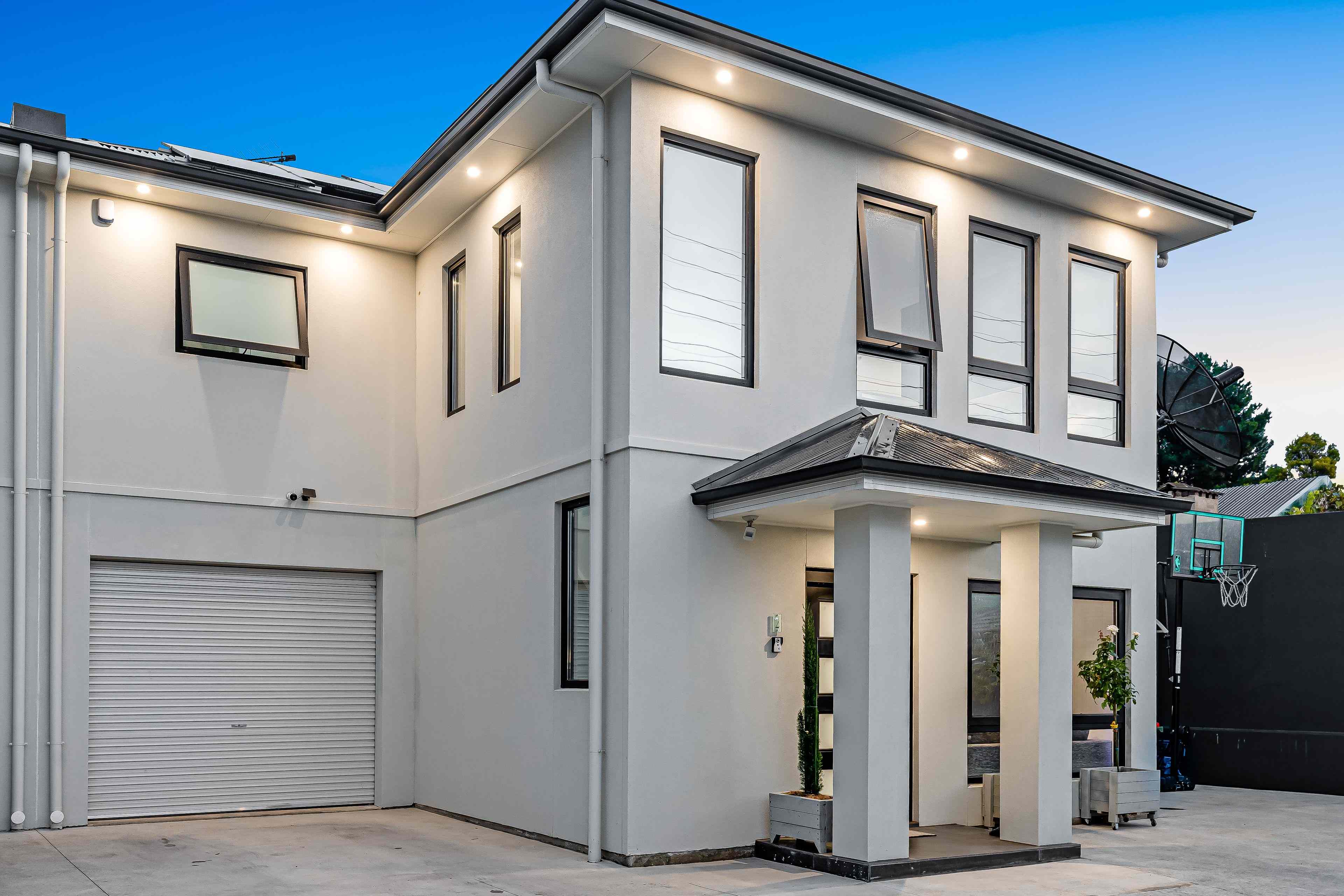 Prop-GPT: House: SA Gilles Plains, SA 5086 Supremely stylish property puts lifestyle & comfort at the top of the list