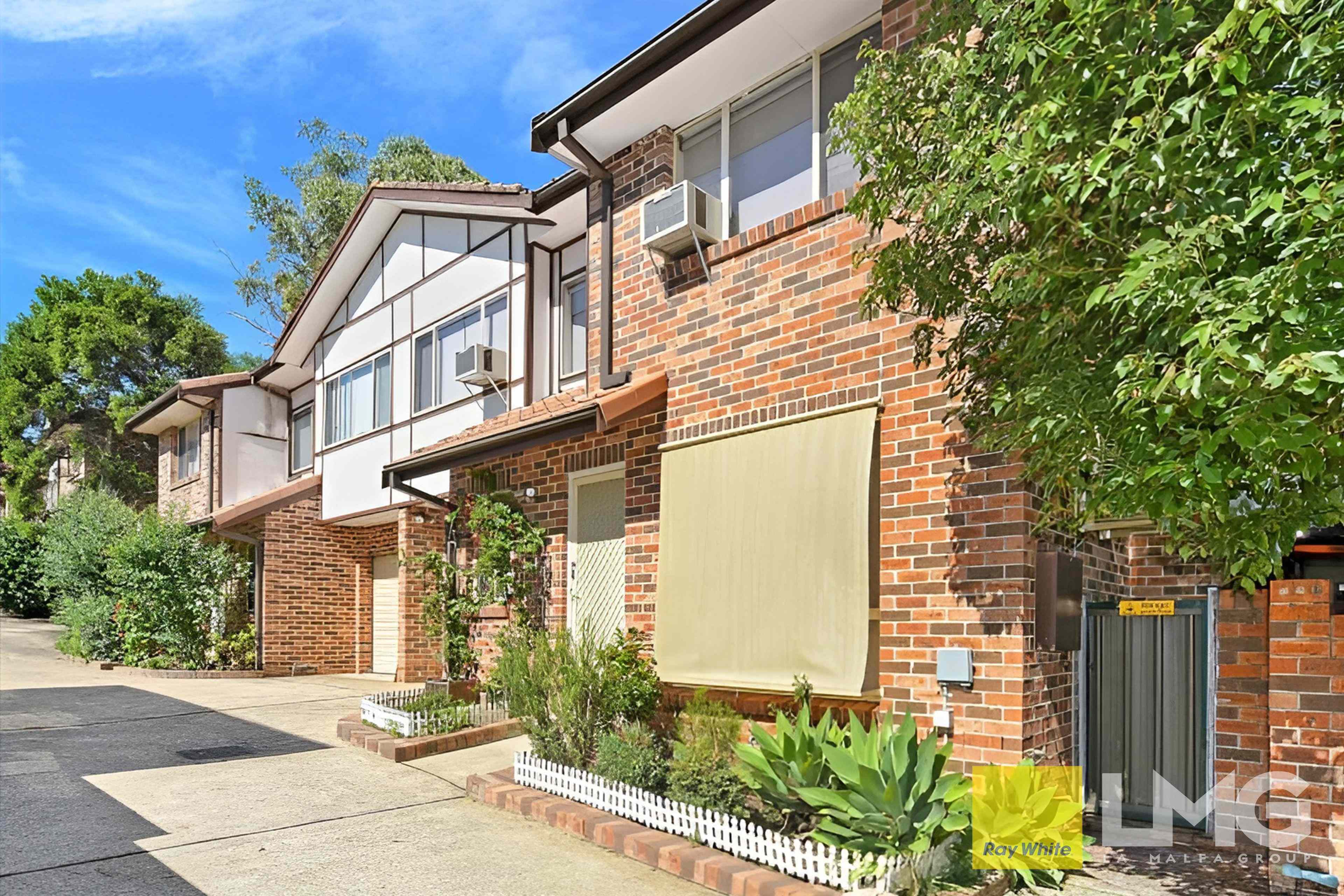 Prop-GPT: Townhouse: NSW Berala, NSW 2141 Fantastic first home or investment - 400m from Berala CBD