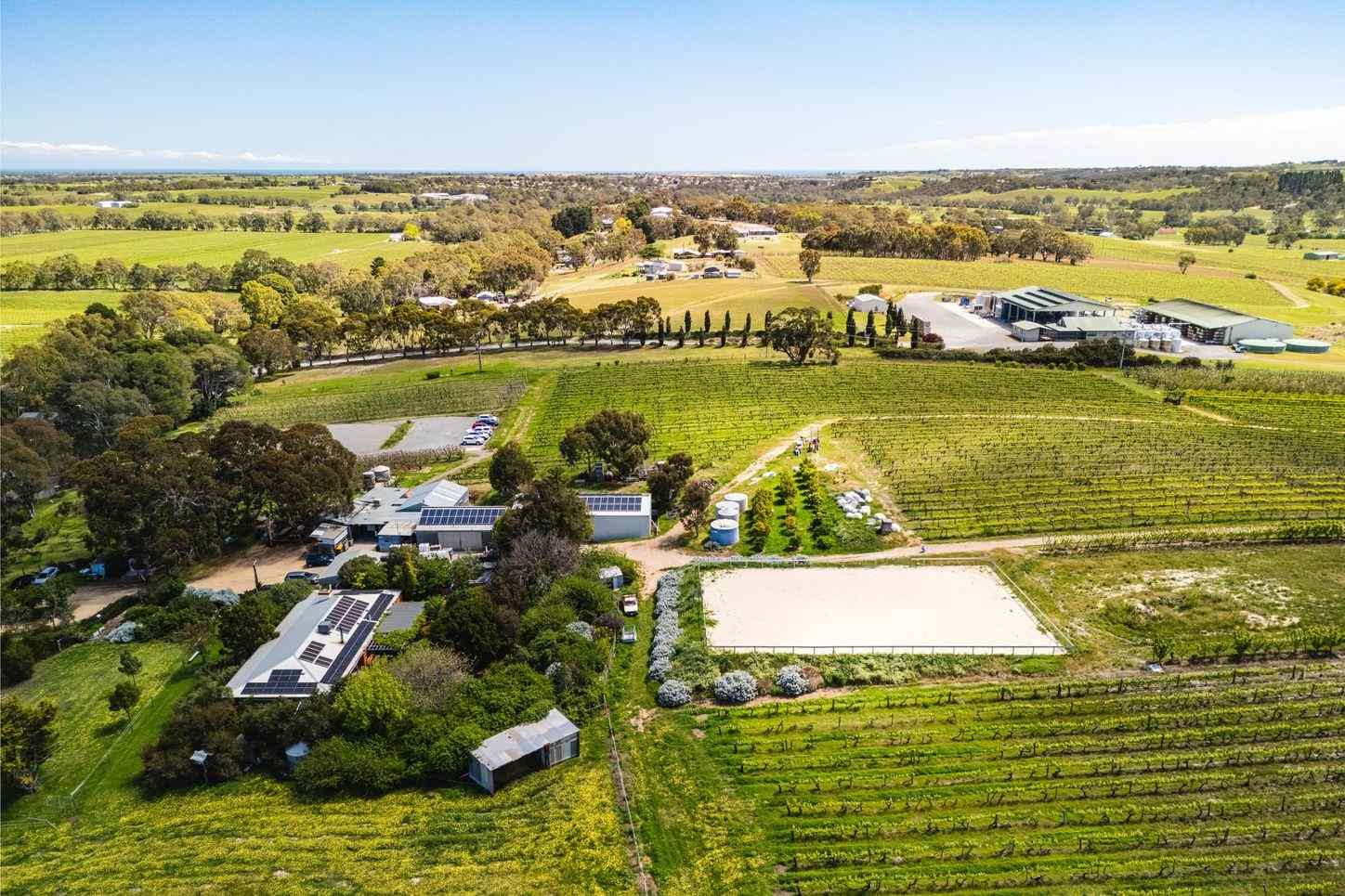 Prop-GPT: House: SA Mclaren Flat, SA 5171 207 Sand Road, McLaren Flat, SA 5171 - House for Sale - harcourts.net