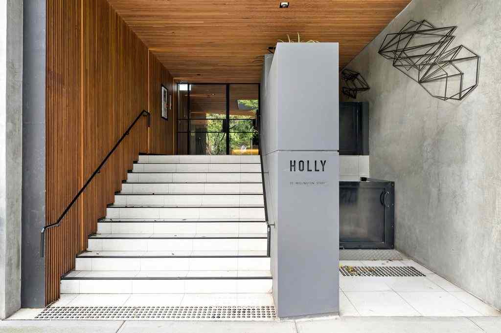 Prop-GPT: Apartment: VIC St Kilda, VIC 3182 Stylish St Kilda Sanctuary with Designer Finishes & a Coveted Lifestyle Location