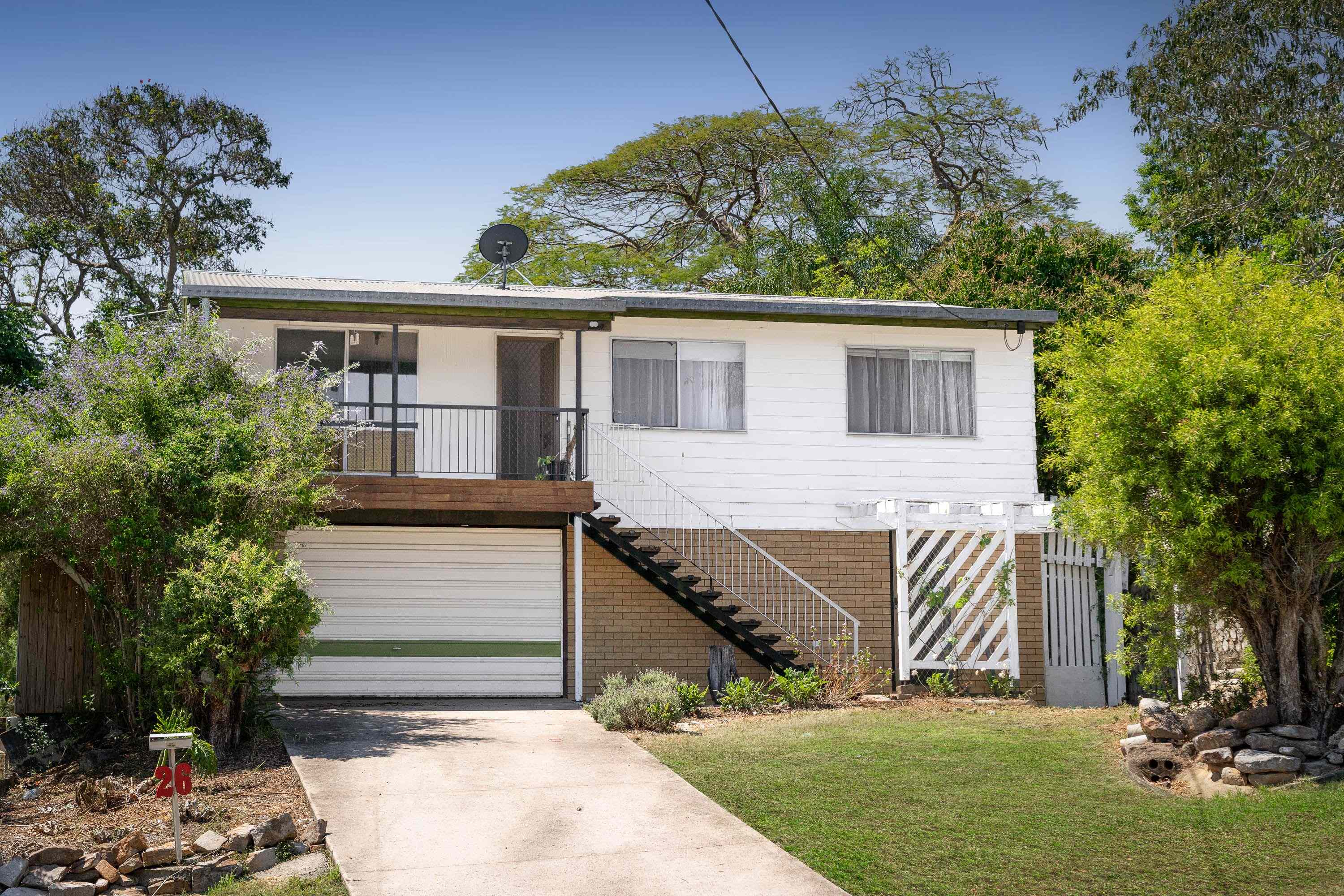 Prop-GPT: House: QLD Bundamba, QLD 4304 Elevated & Move-In Ready - The Perfect First Home or Investment - Flood Free