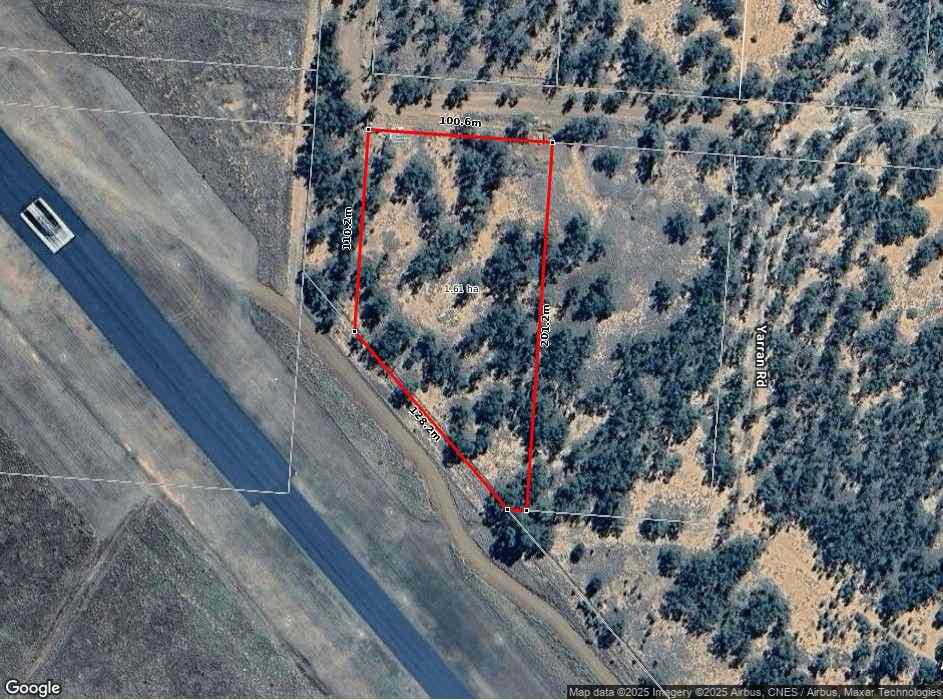 Prop-GPT: Land: QLD Barcaldine, QLD 4725 Acreage Close To Town!