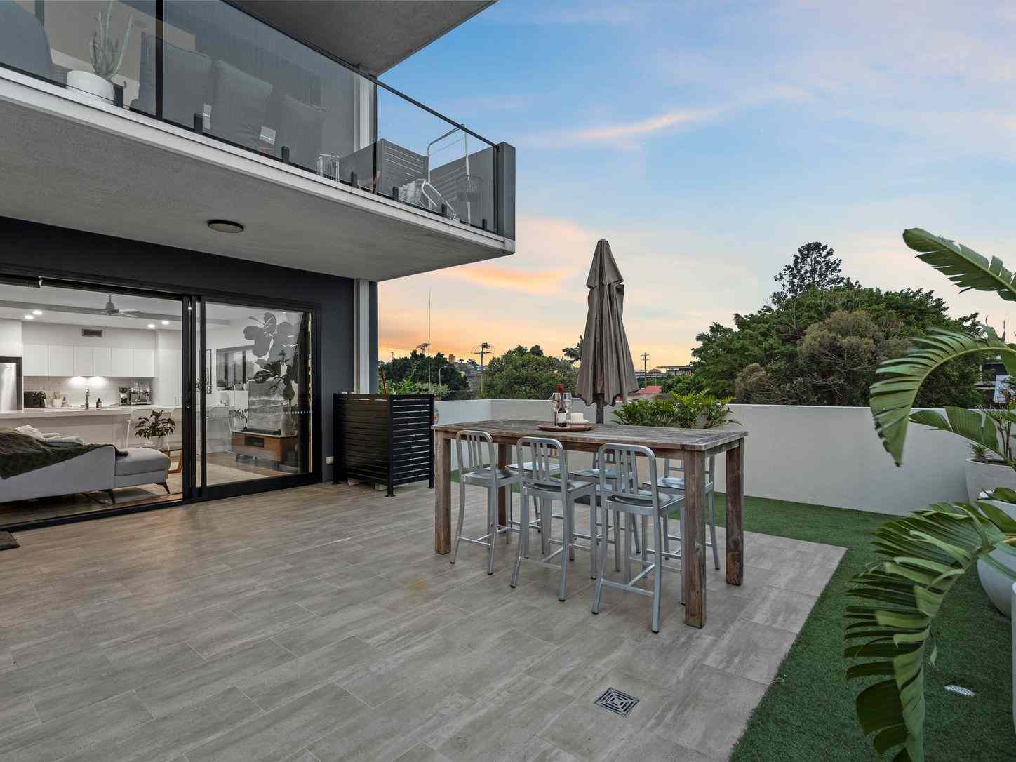 Prop-GPT: Property: QLD Stones Corner, QLD 4120 206/89 Old Cleveland Road, STONES CORNER, QLD 4120 - Unit for Sale - harcourts.net