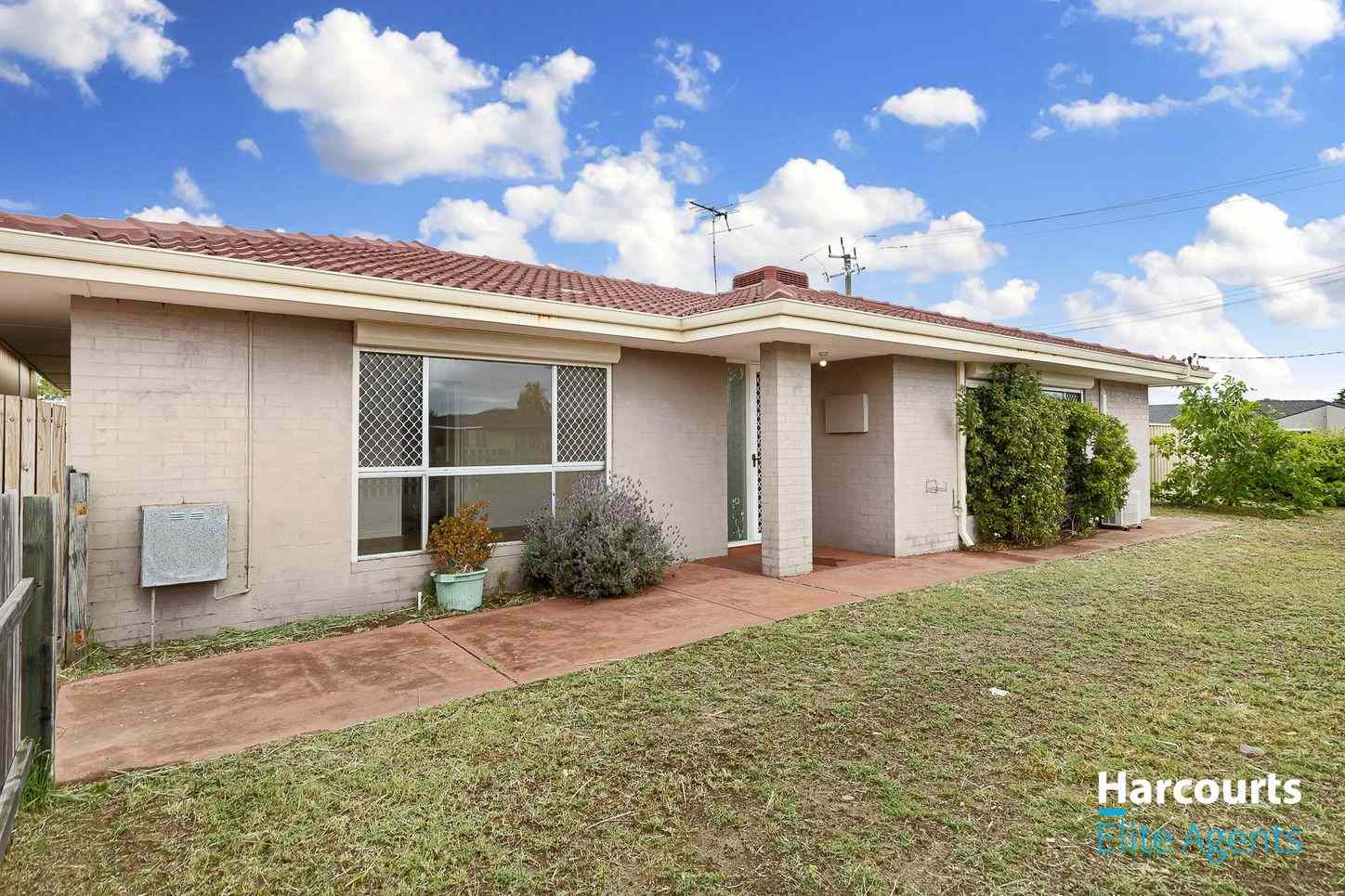Prop-GPT: House: WA Rockingham, WA 6168 19 Townsend Road, ROCKINGHAM, WA 6168 - House for Sale - harcourts.net