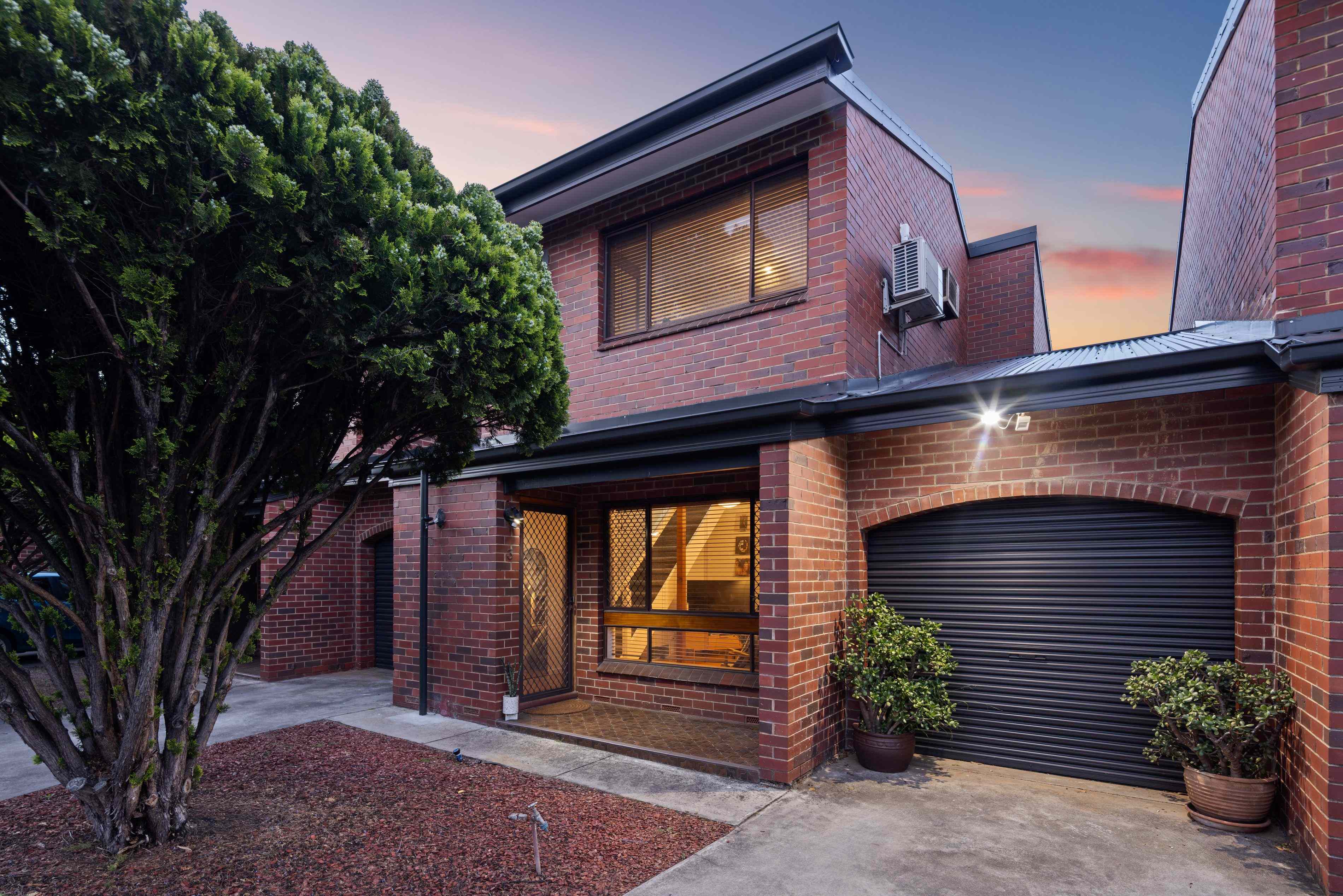 Prop-GPT: Townhouse: SA Clarence Park, SA 5034 Timber, Texture & Timeless Appeal in Leafy Clarence Park