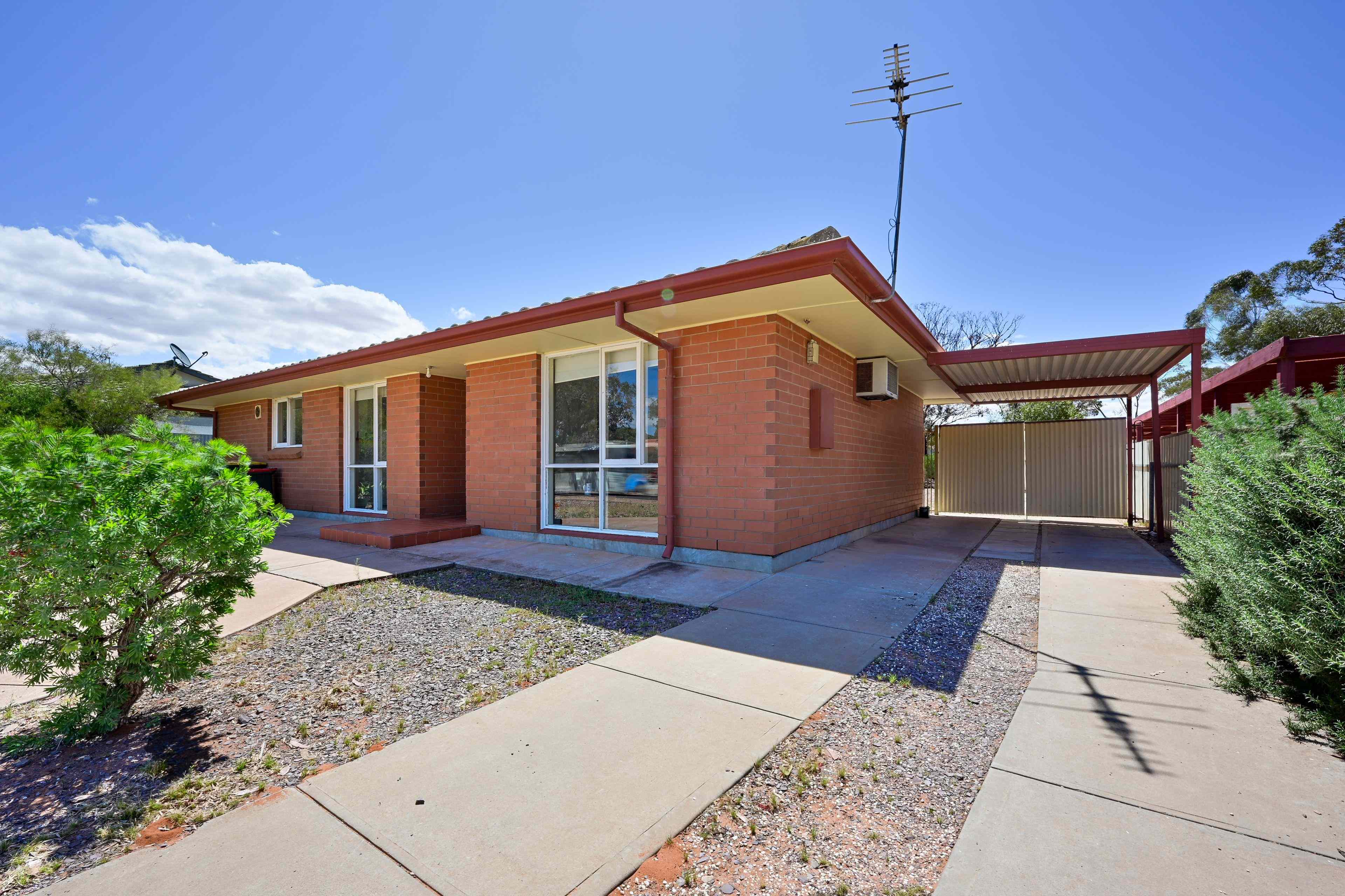 Prop-GPT: House: SA Port Augusta West, SA 5700 Low maintenance in quiet neighbourhood