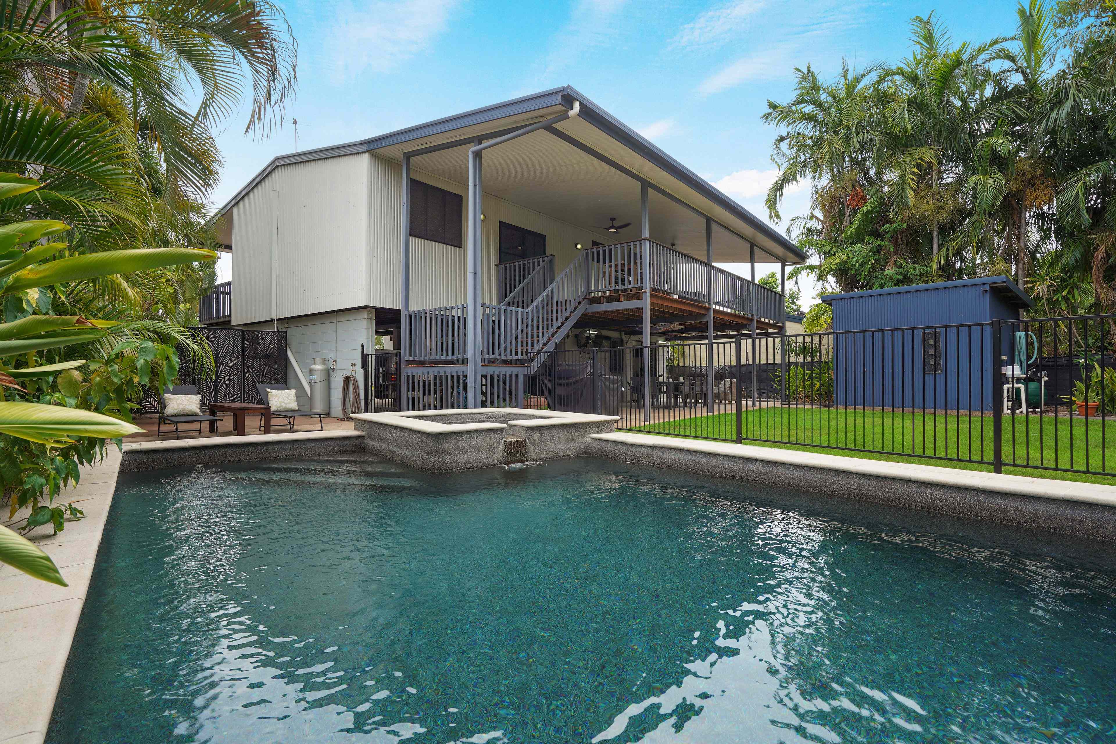 Prop-GPT: House: NT Karama, NT 0812 Spacious family entertainer with great pool and yard!